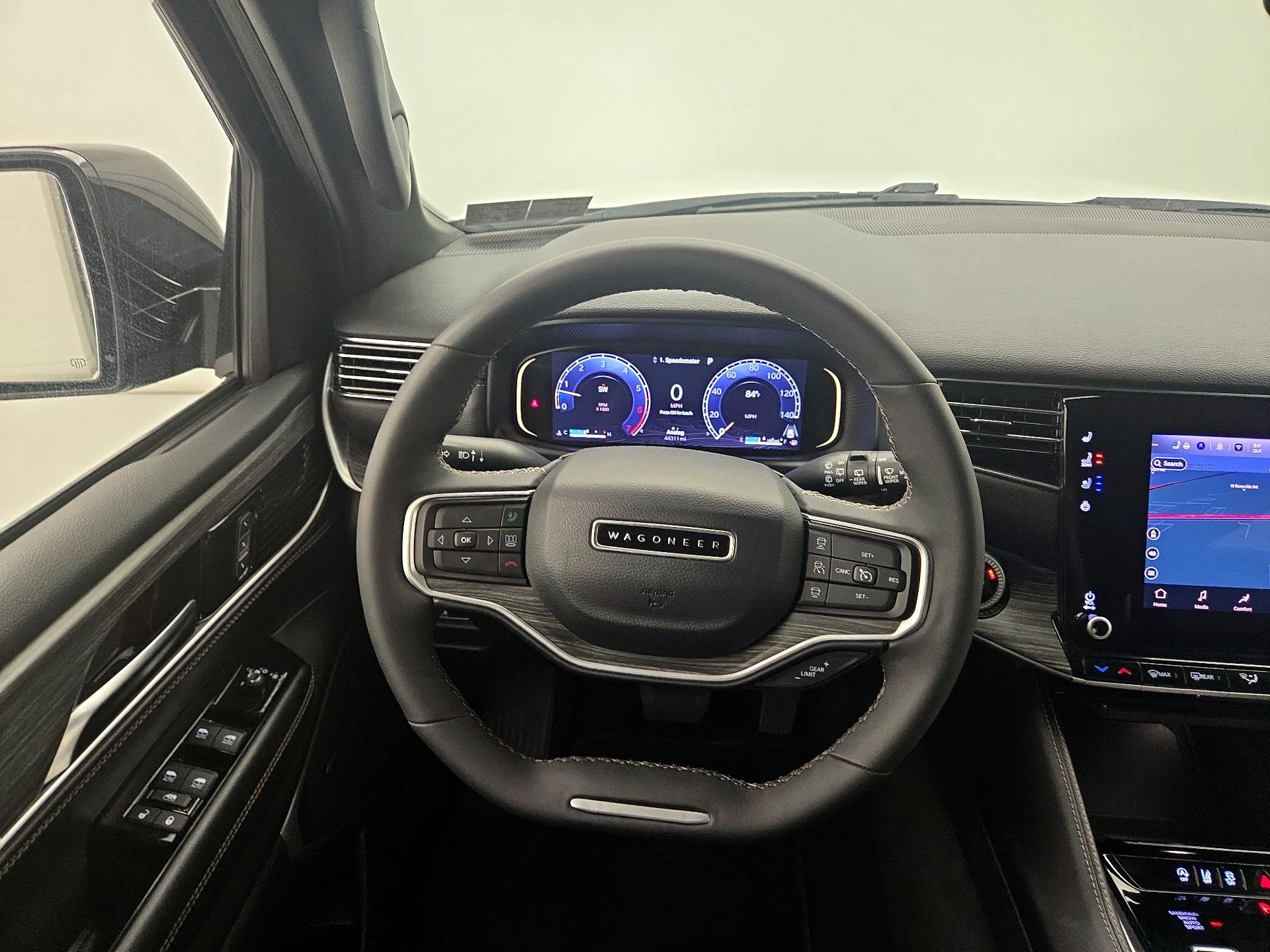 Thumbnail: 2024 Jeep Wagoneer - 10