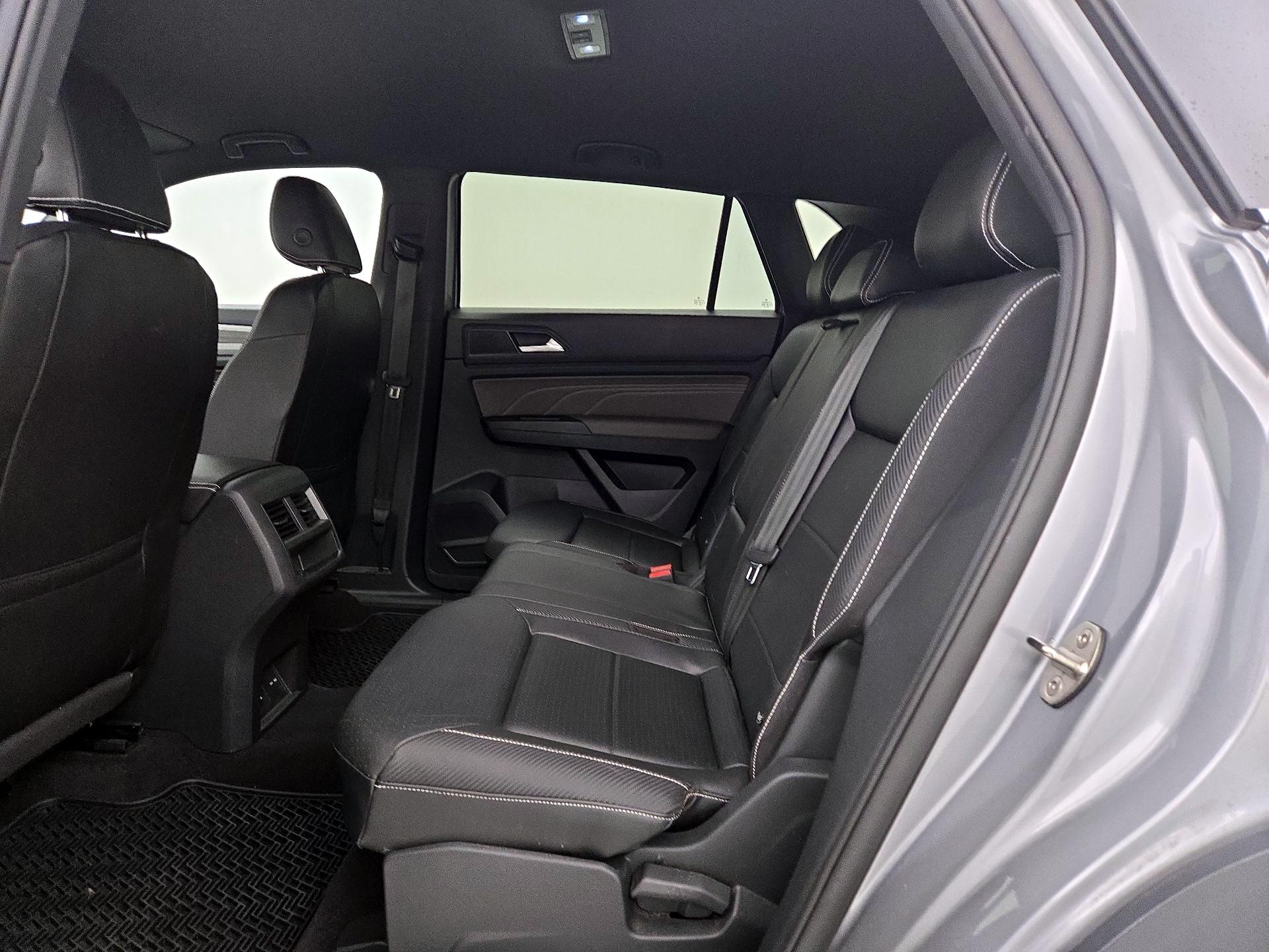 Thumbnail: 2021 Volkswagen Atlas - 19