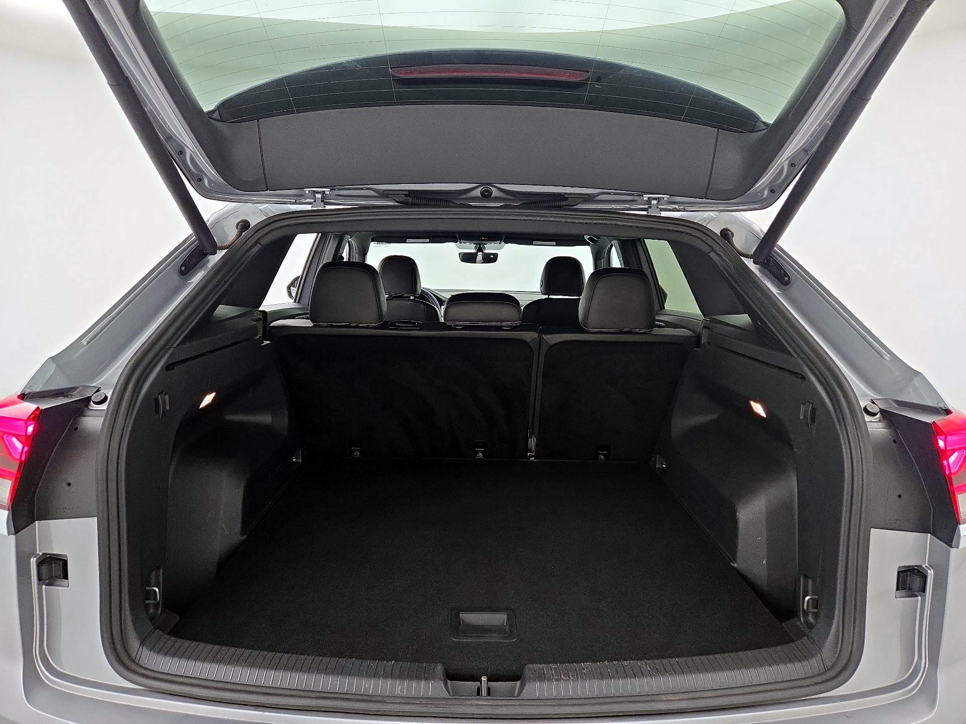 Thumbnail: 2021 Volkswagen Atlas - 20