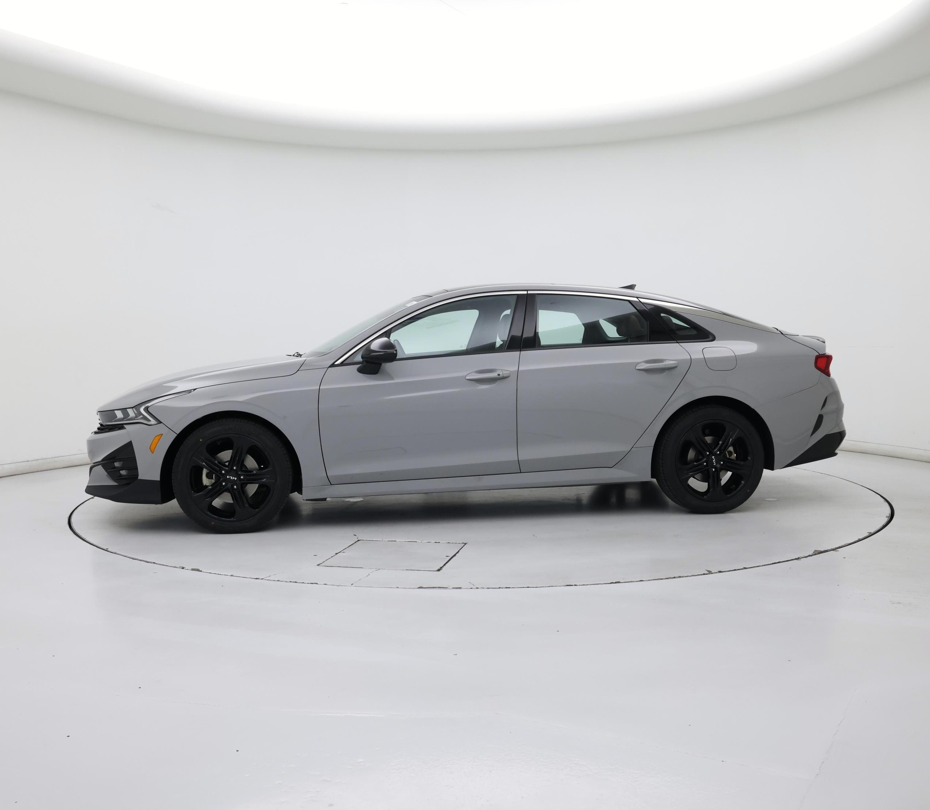 Thumbnail: 2023 Kia K5 - 3