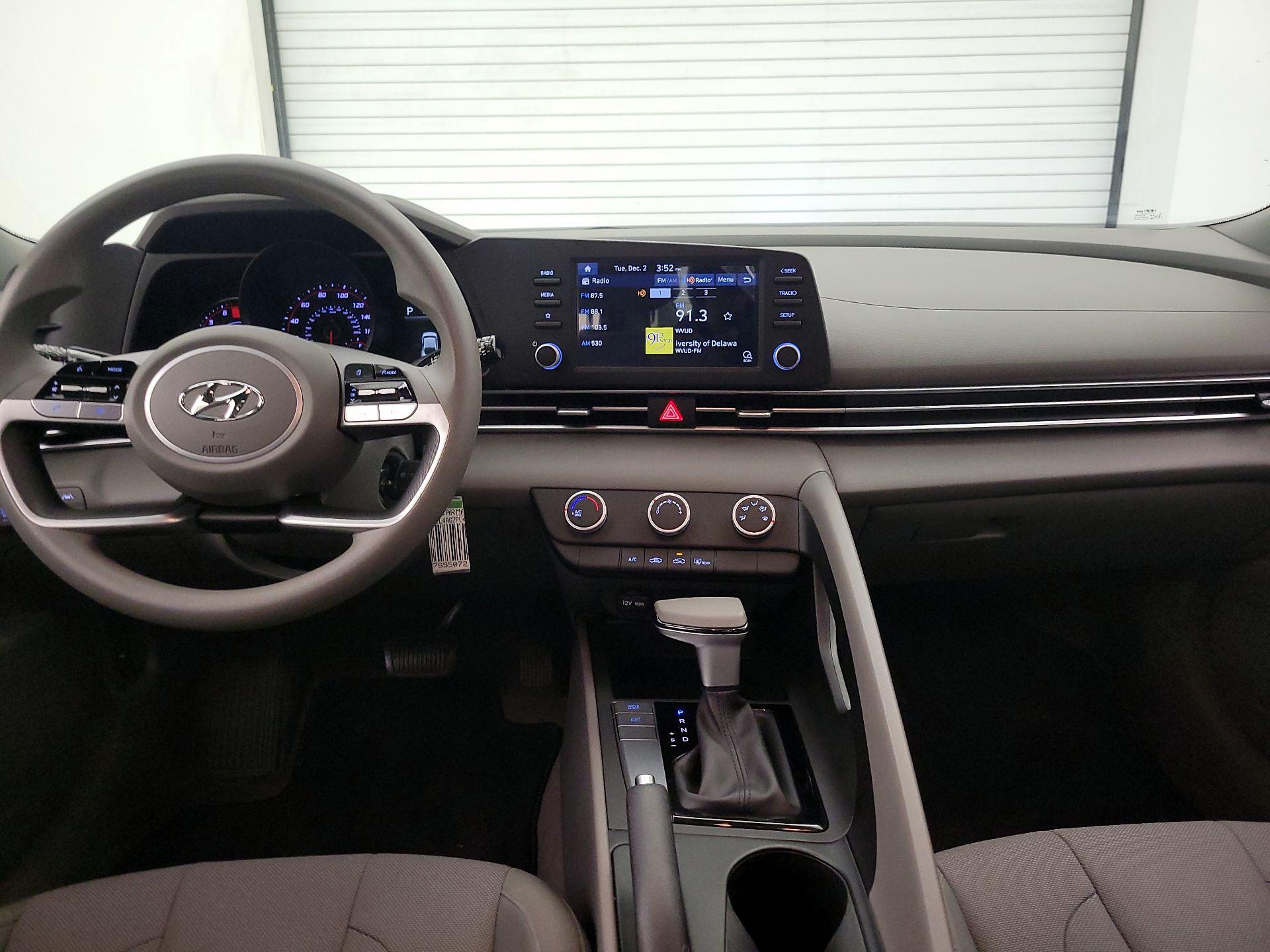 Thumbnail: 2023 Hyundai Elantra - 9