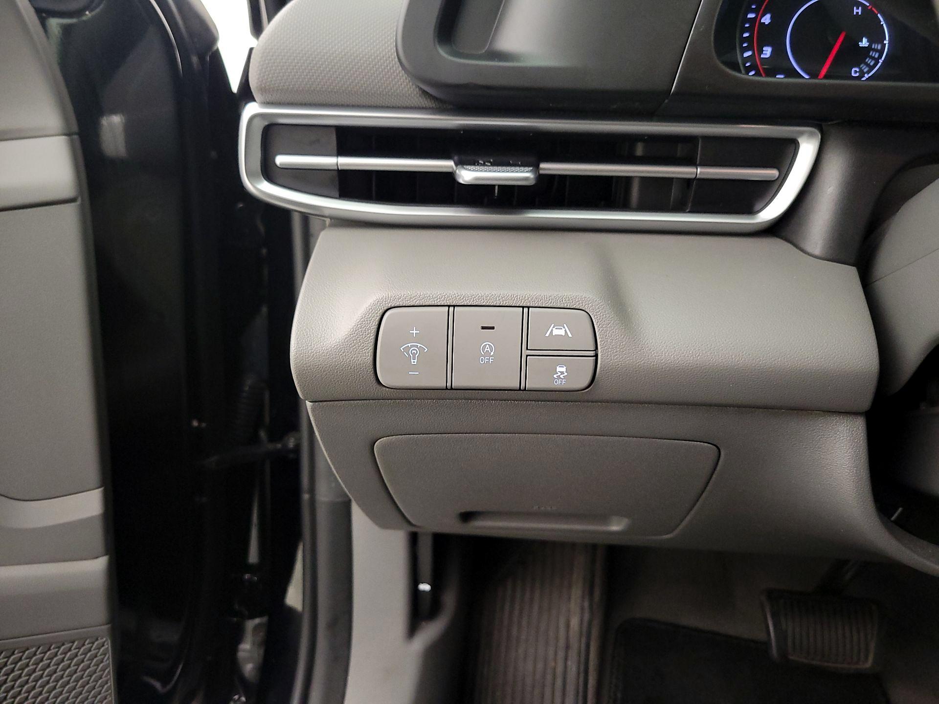 Thumbnail: 2023 Hyundai Elantra - 13