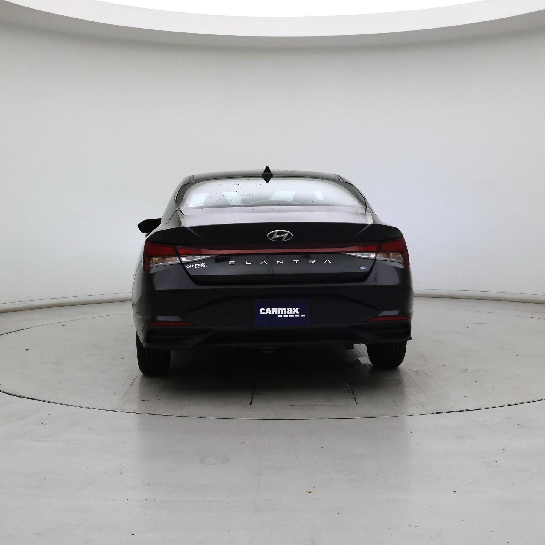 Thumbnail: 2023 Hyundai Elantra - 6