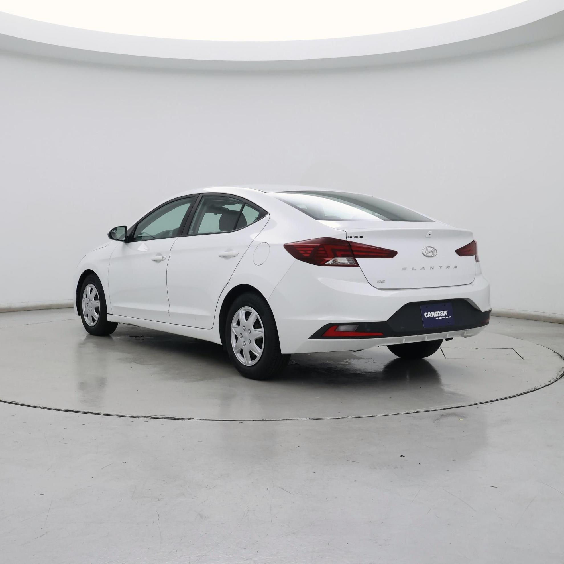 Thumbnail: 2019 Hyundai Elantra - 2