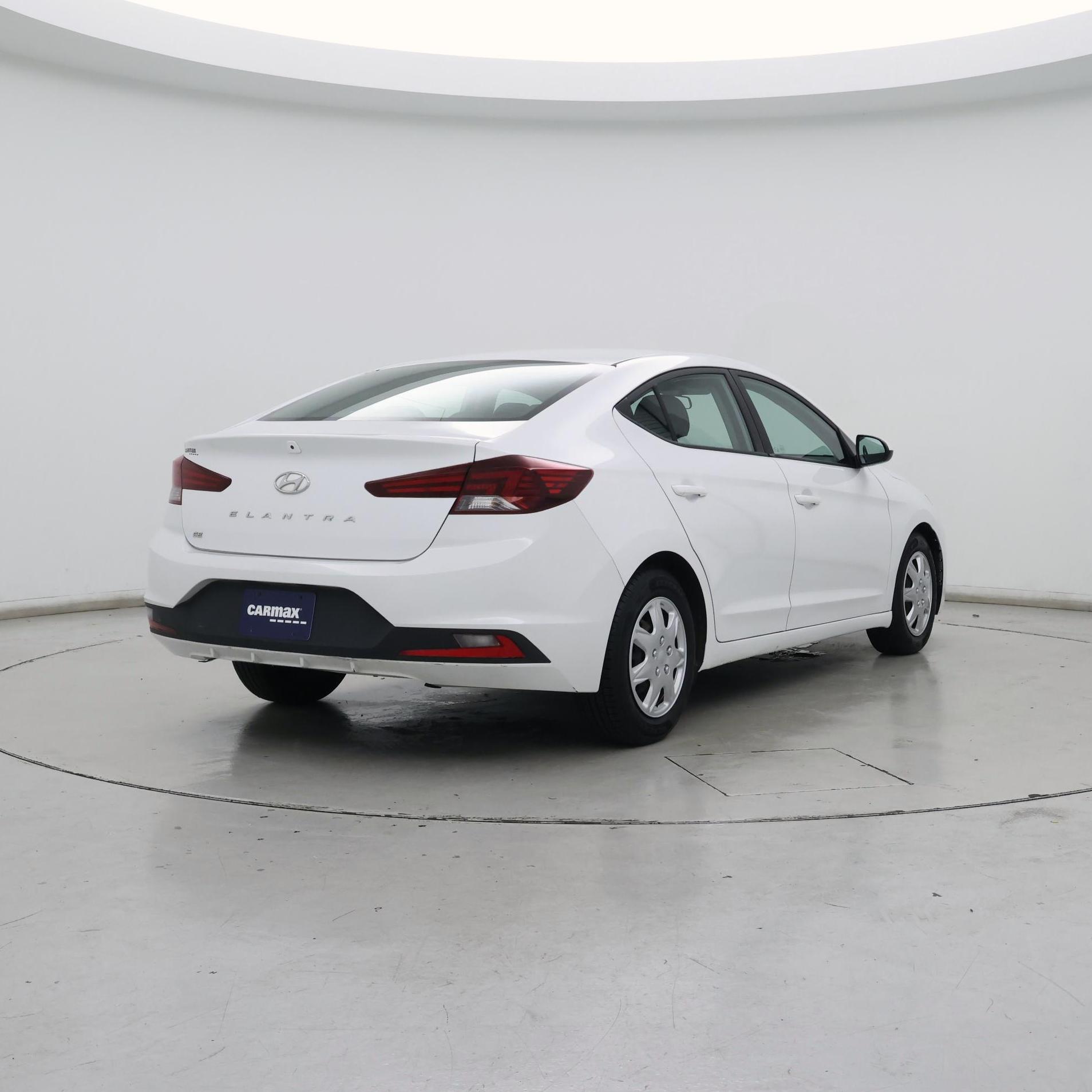 Thumbnail: 2019 Hyundai Elantra - 8