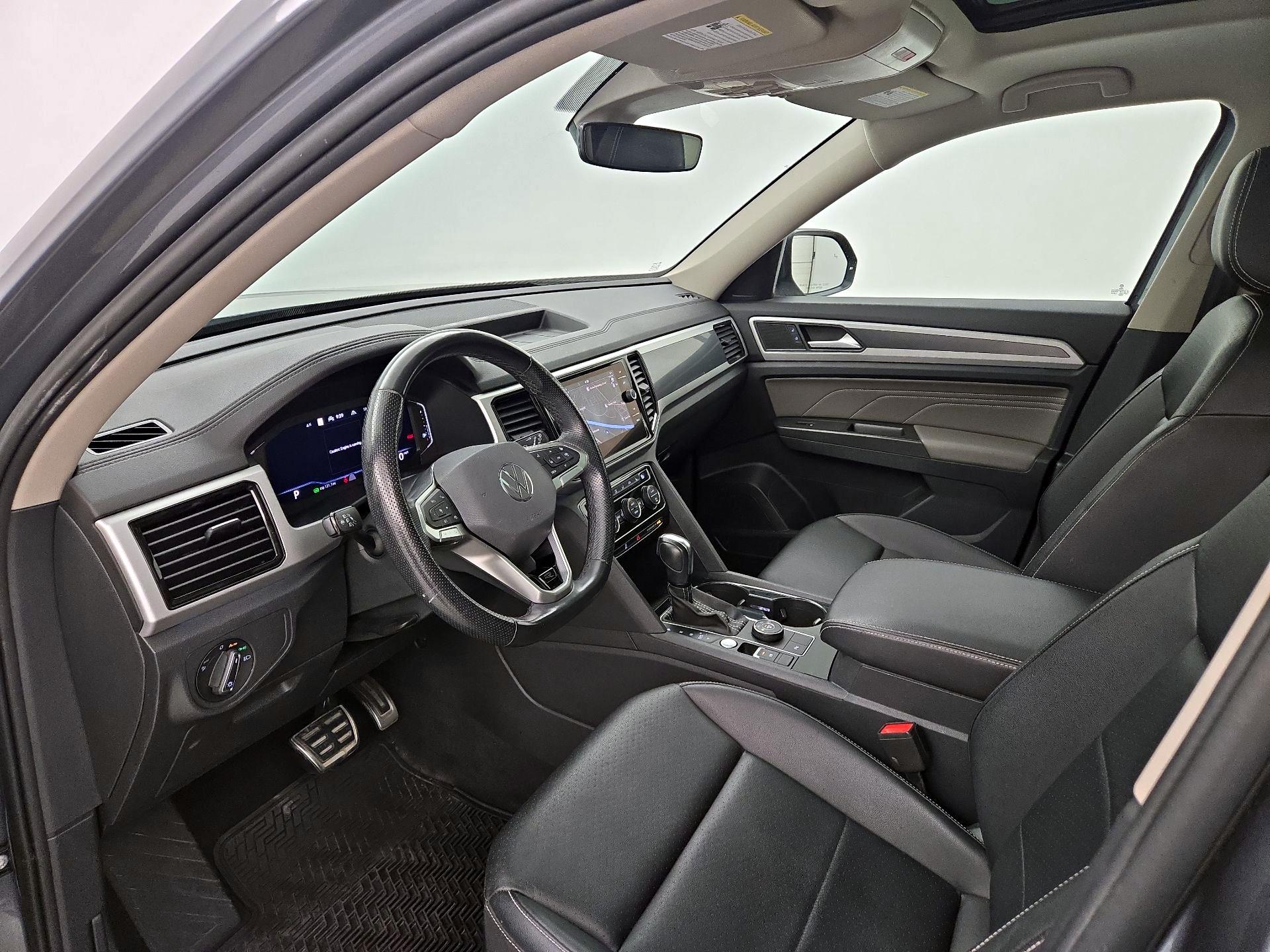 Thumbnail: 2022 Volkswagen Atlas - 11