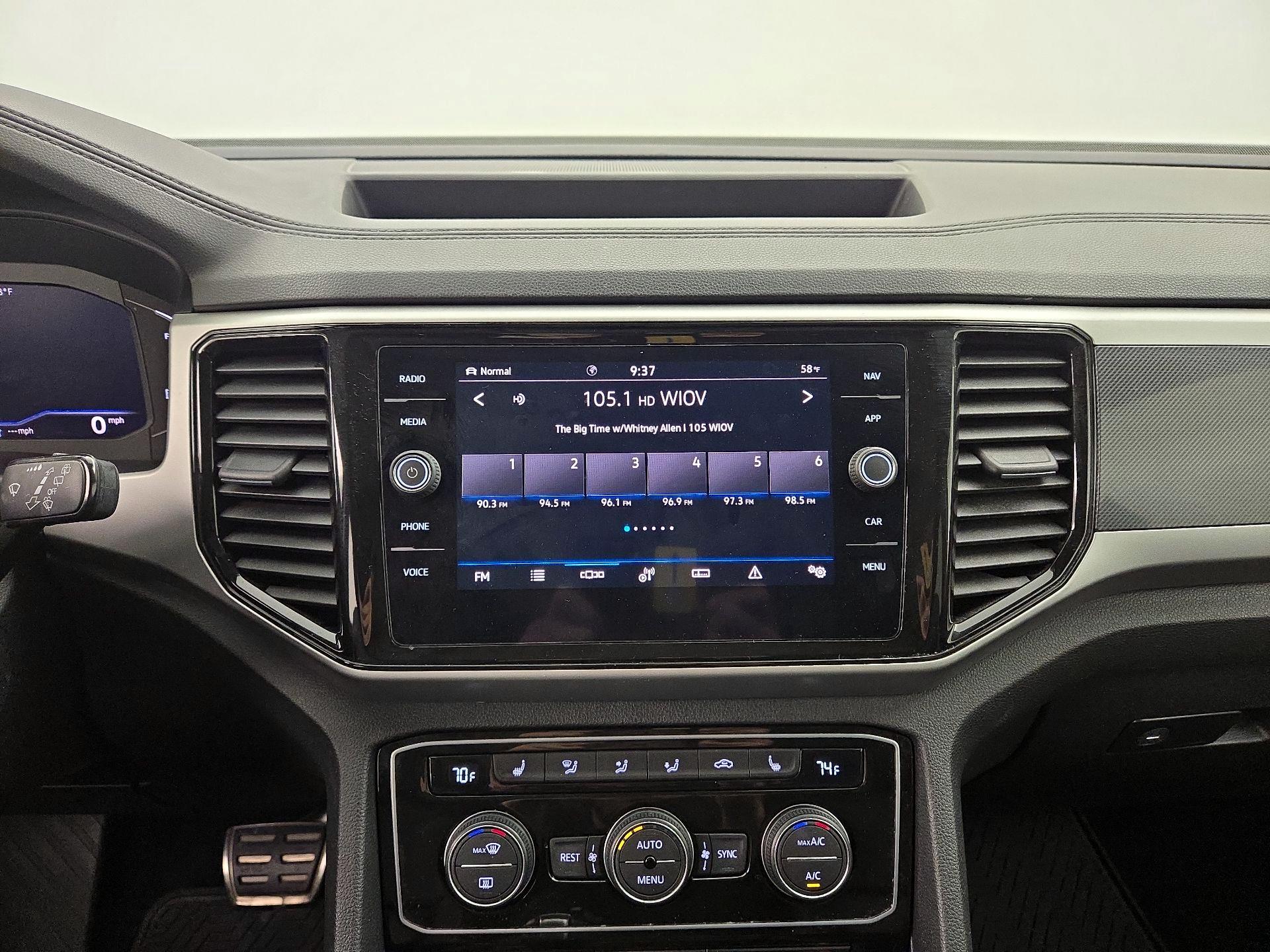 Thumbnail: 2022 Volkswagen Atlas - 16