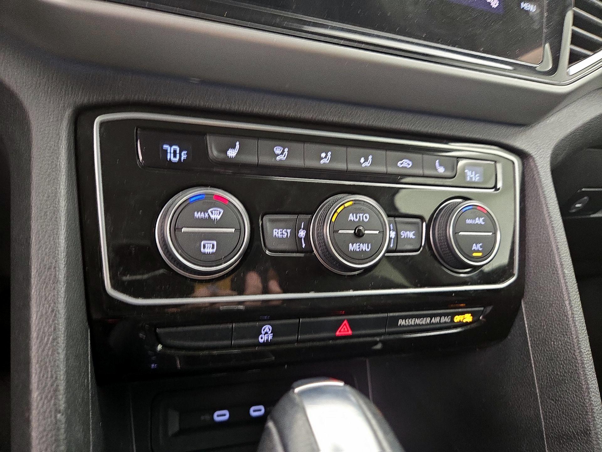 Thumbnail: 2022 Volkswagen Atlas - 17