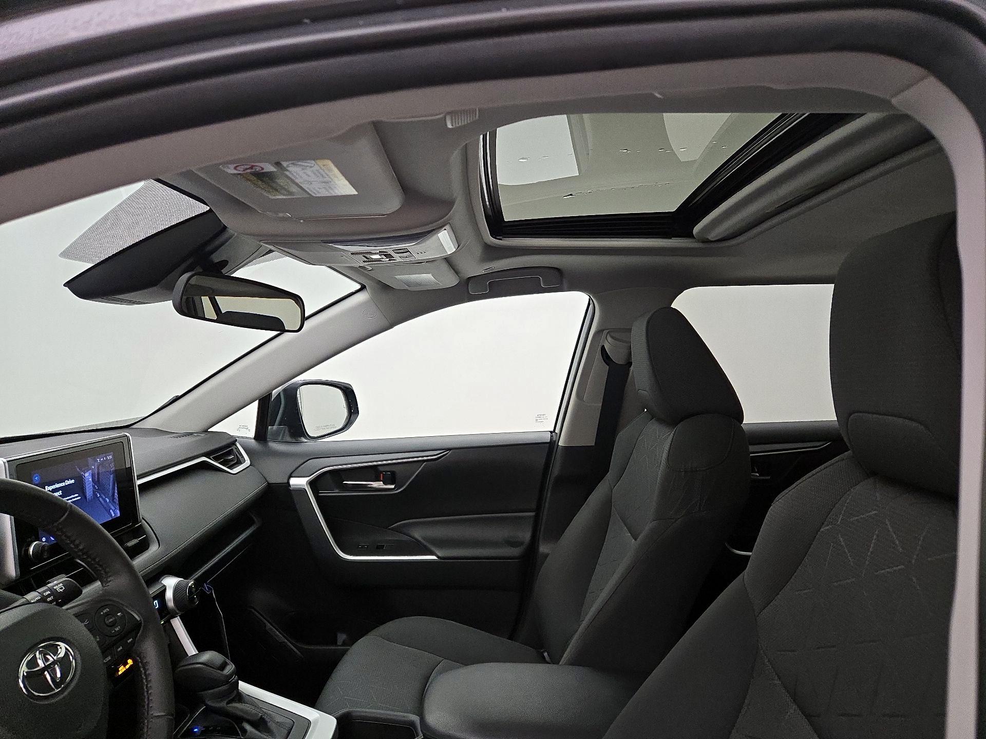 Thumbnail: 2023 Toyota RAV4 - 19