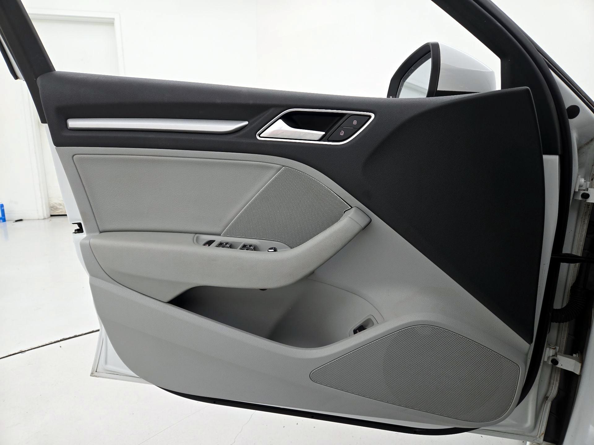 Thumbnail: 2016 Audi A3 - 12