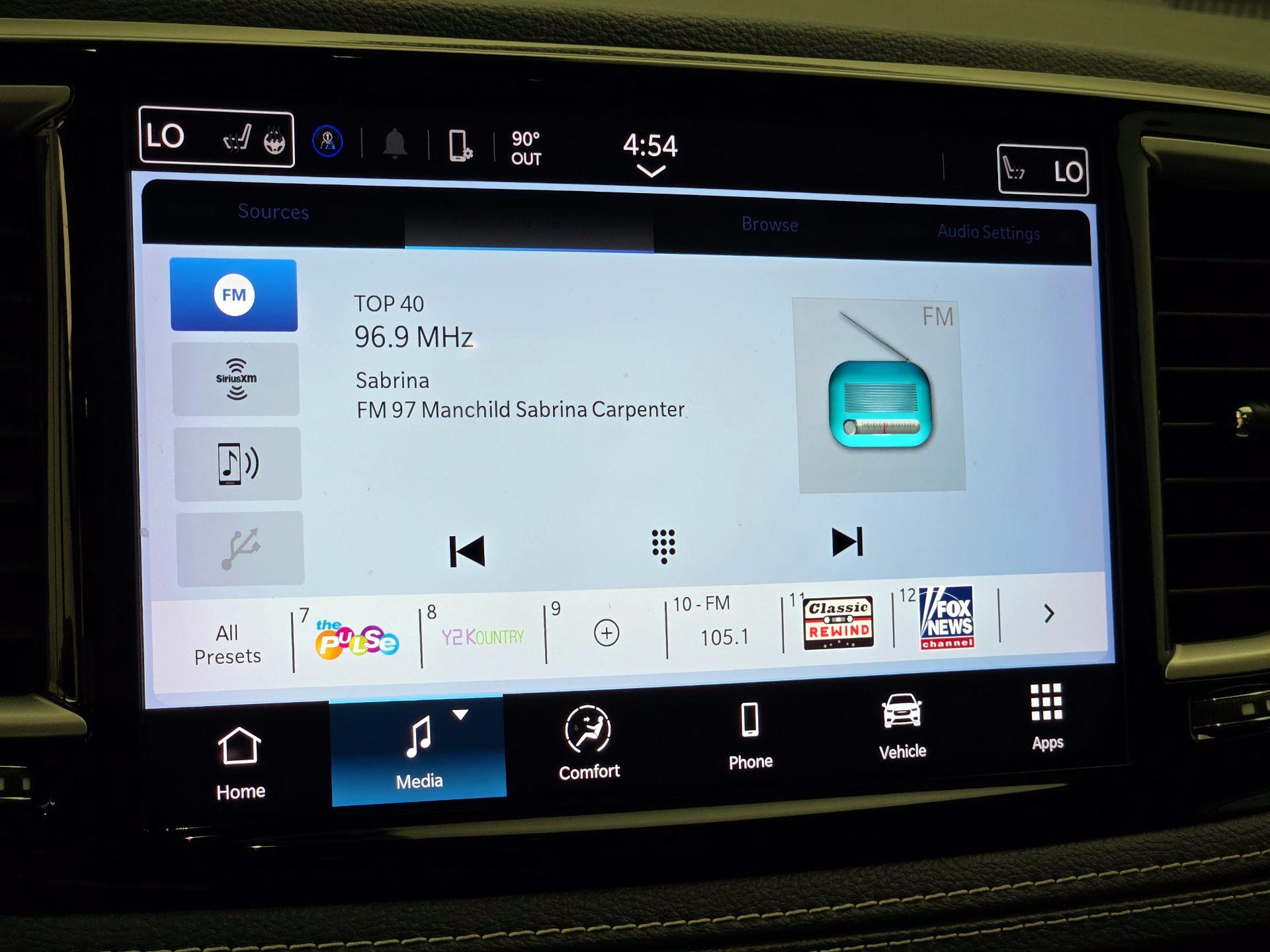 Thumbnail: 2022 Chrysler Pacifica - 15