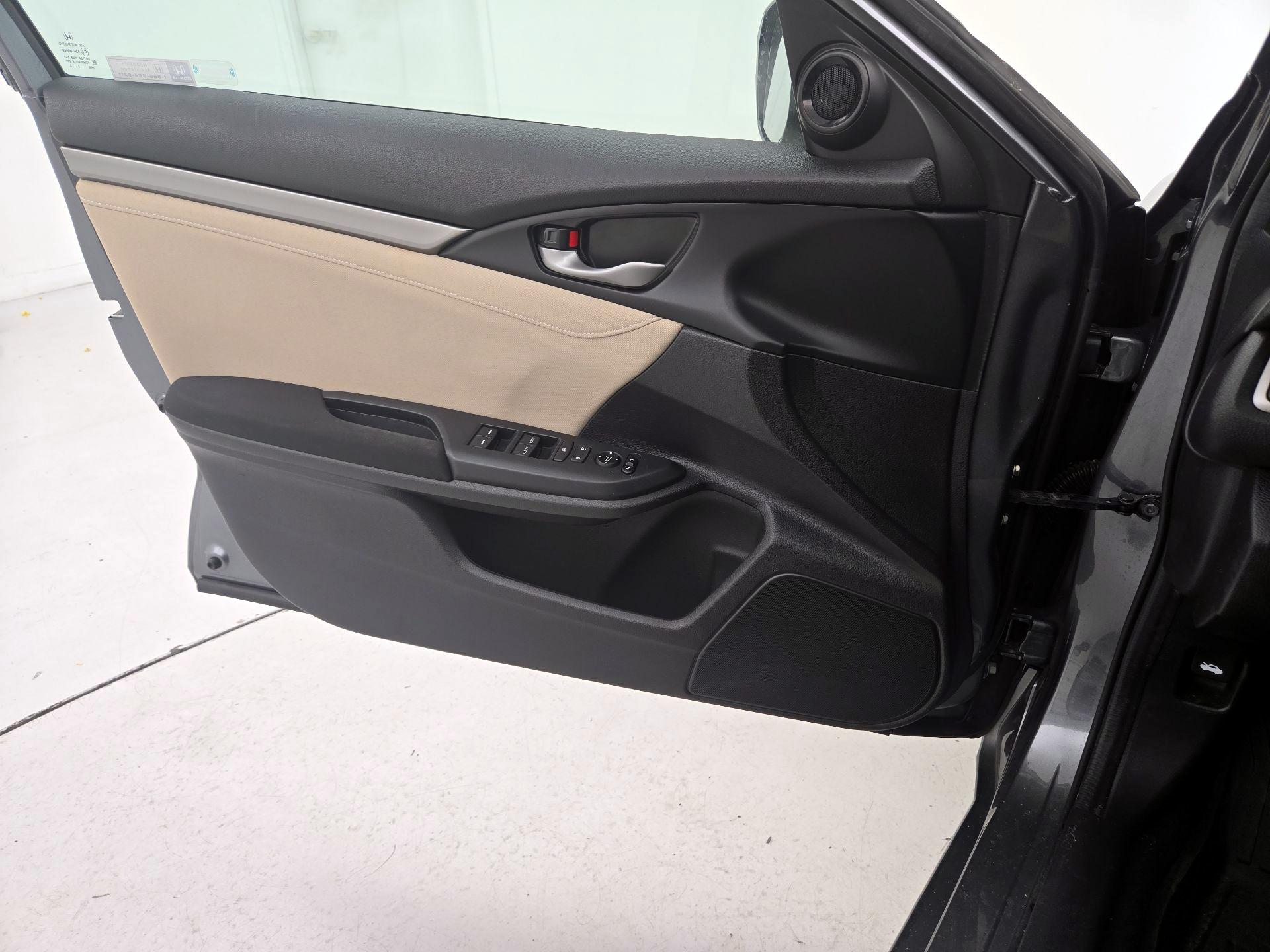 Thumbnail: 2020 Honda Civic - 12