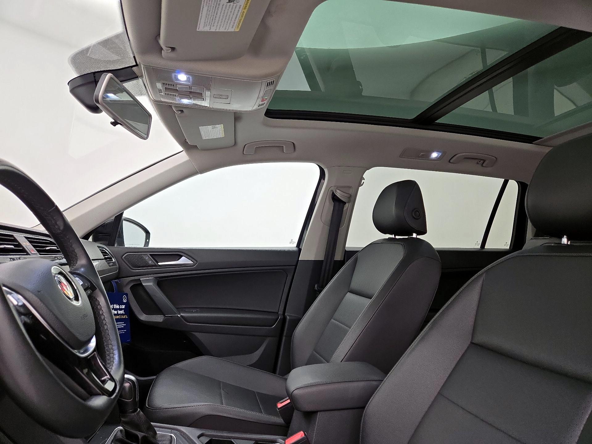 Thumbnail: 2020 Volkswagen Tiguan - 18