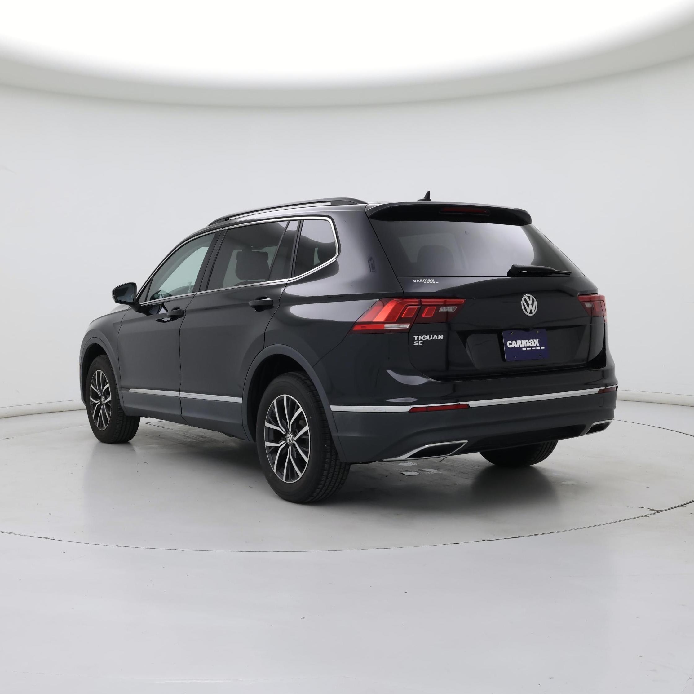 Thumbnail: 2020 Volkswagen Tiguan - 2
