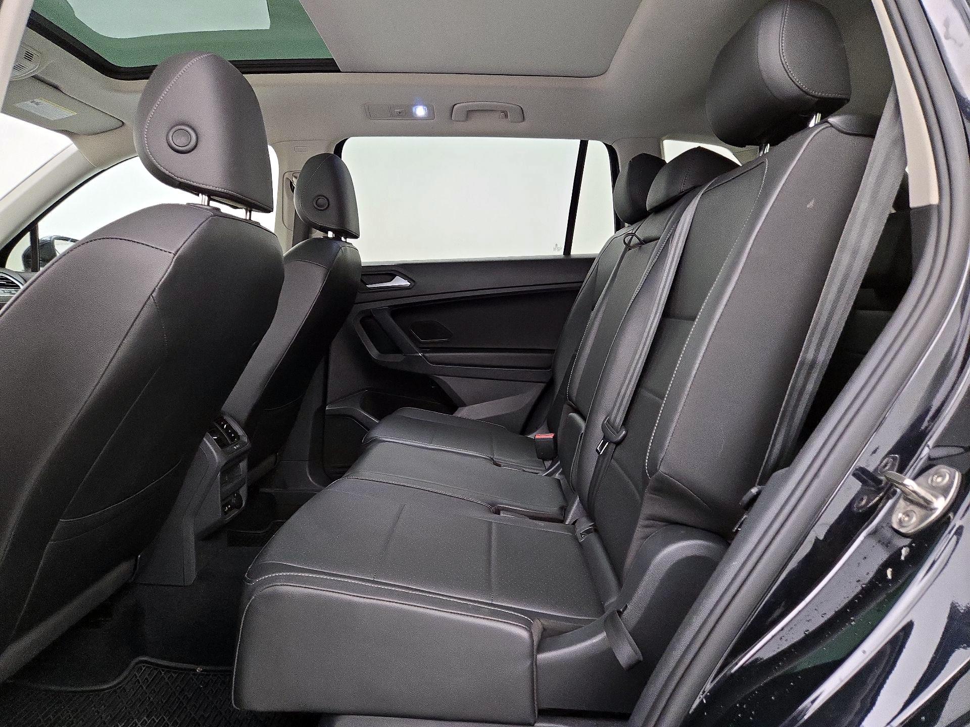 Thumbnail: 2020 Volkswagen Tiguan - 19