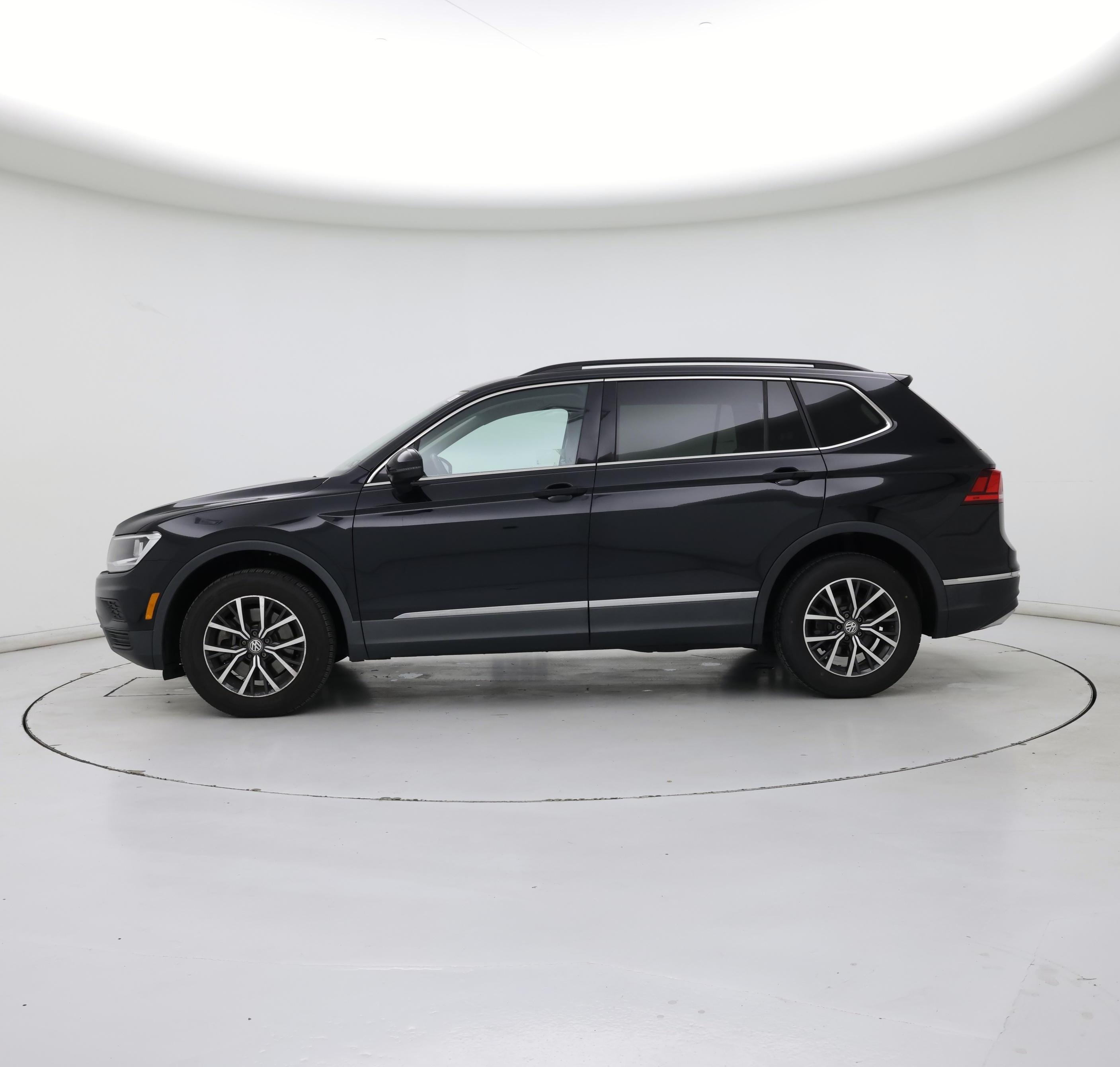 Thumbnail: 2020 Volkswagen Tiguan - 3