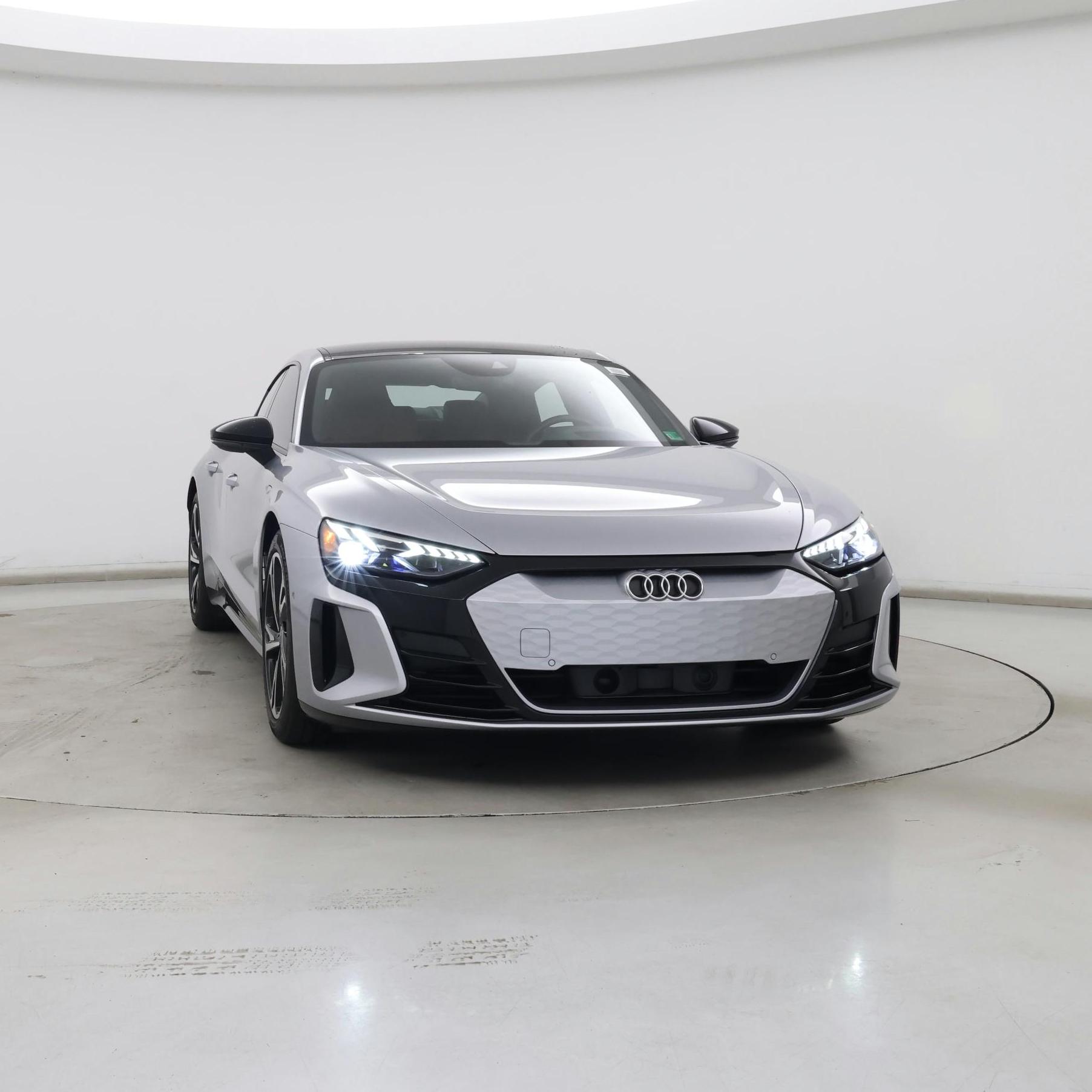 Thumbnail: 2022 Audi e-tron GT - 5