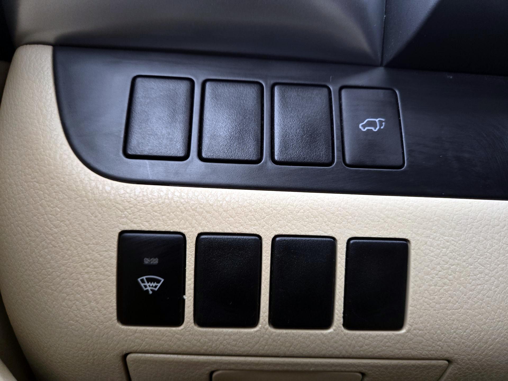 Thumbnail: 2015 Toyota Highlander - 13