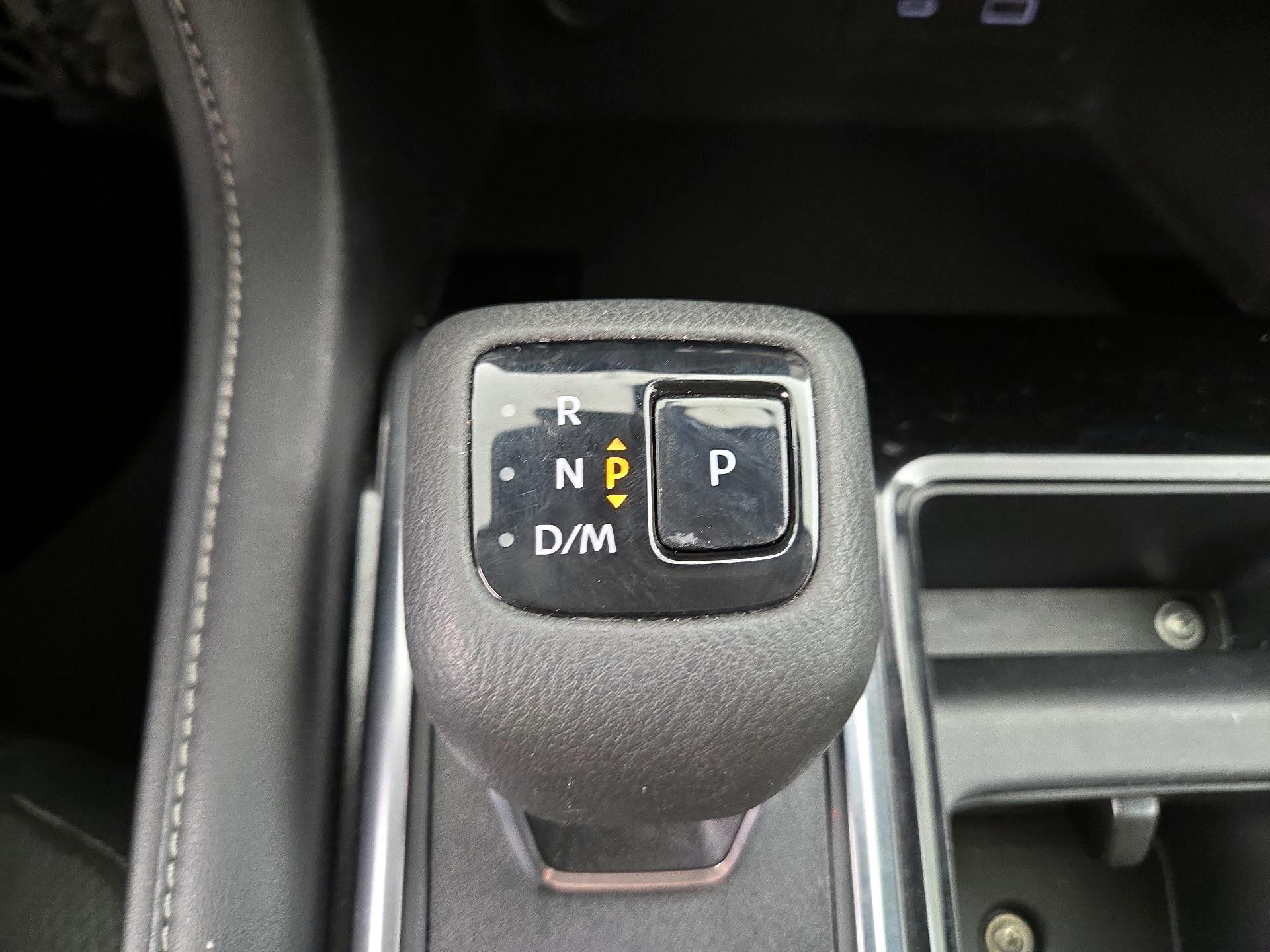 Thumbnail: 2023 Nissan Pathfinder - 17