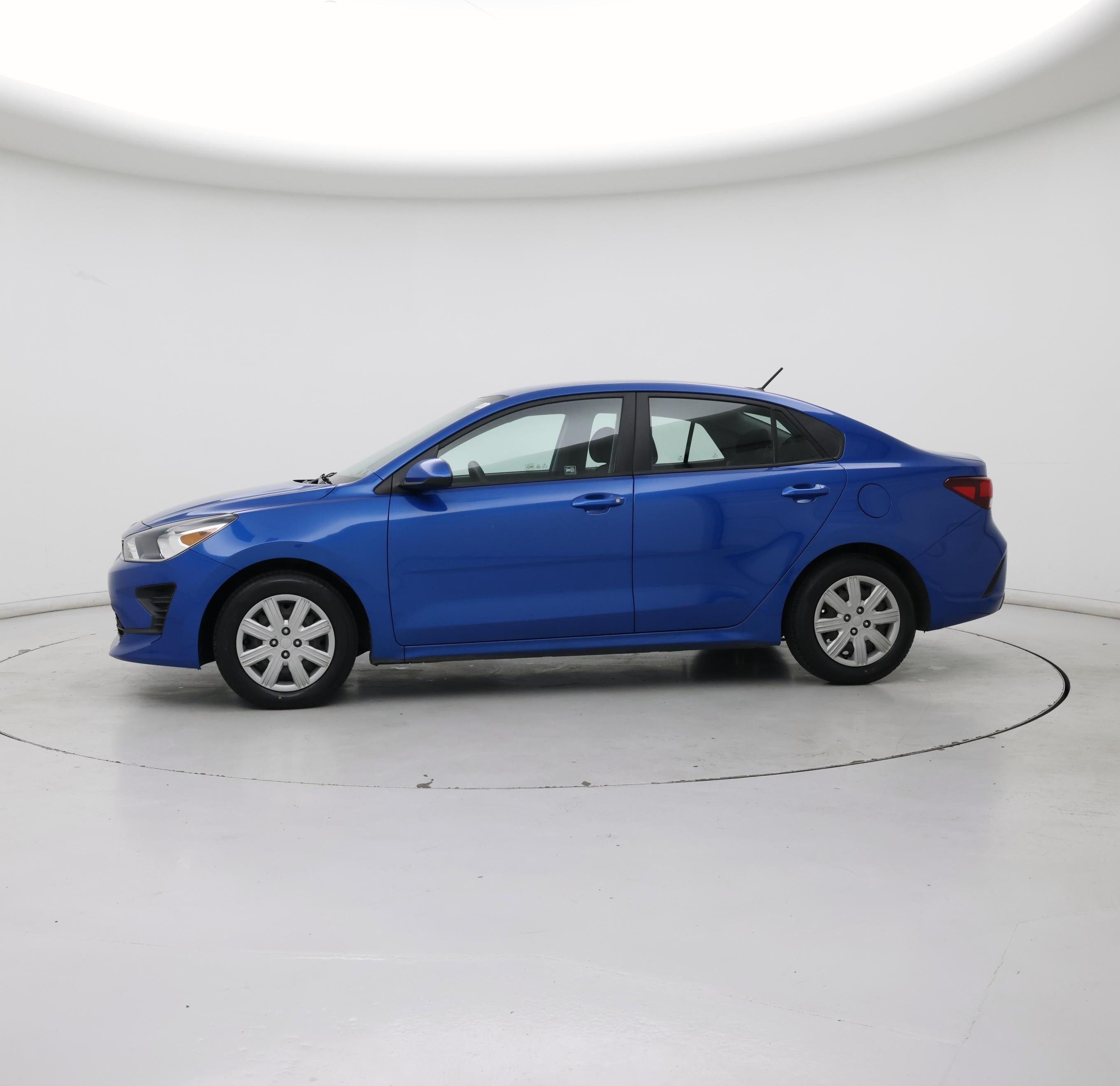 Thumbnail: 2021 Kia Rio - 3