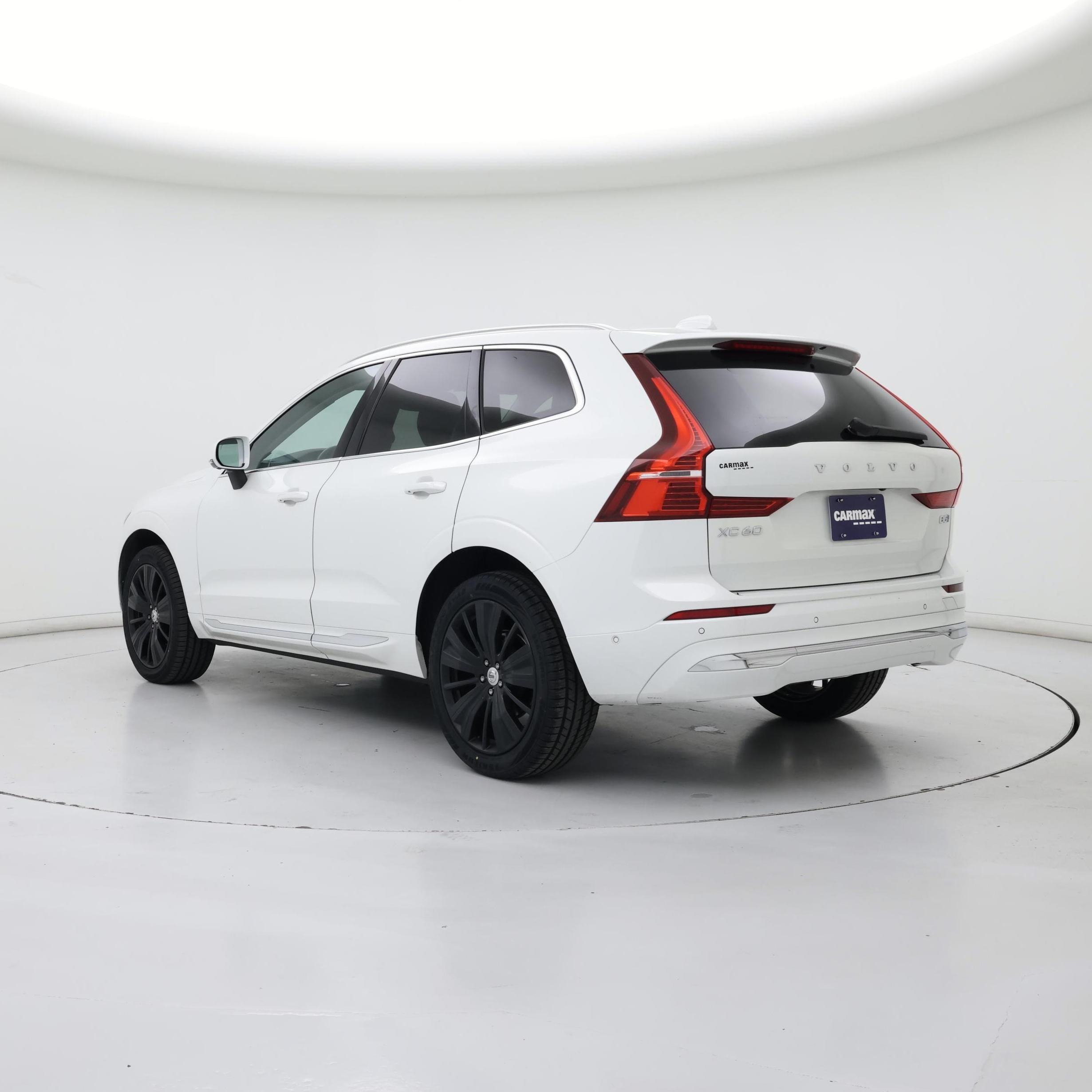 Thumbnail: 2022 Volvo XC60 - 2