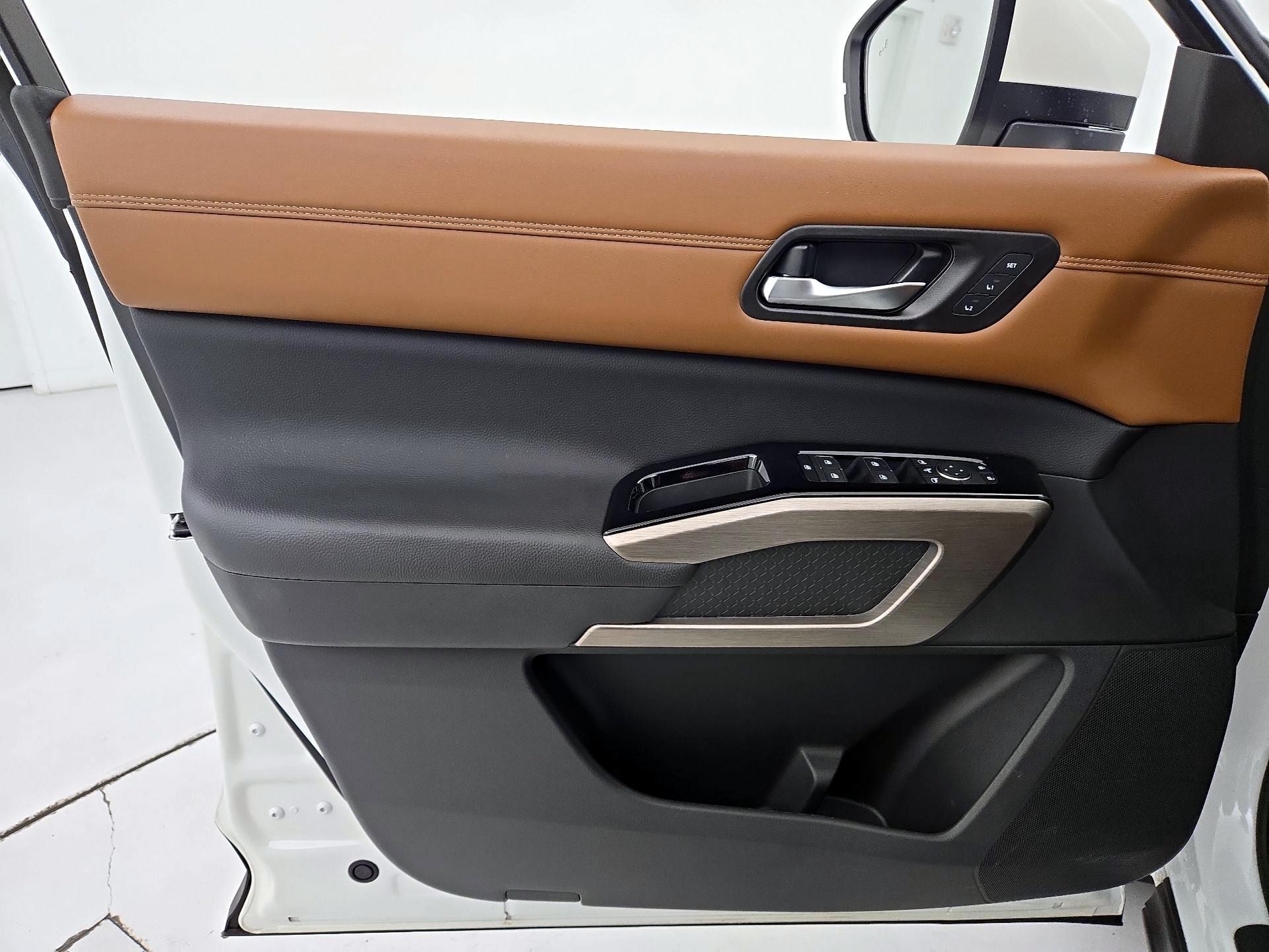 Thumbnail: 2024 Nissan Pathfinder - 12