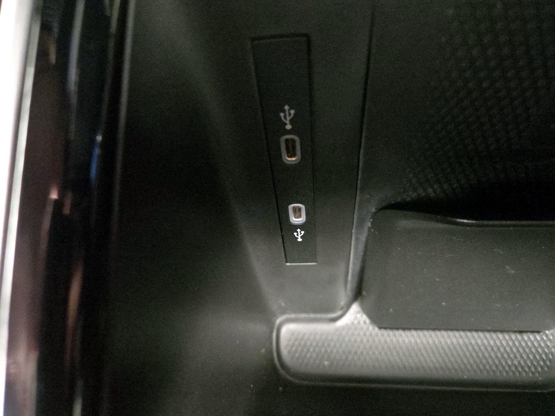 Thumbnail: 2023 Volkswagen ID.4 - 19