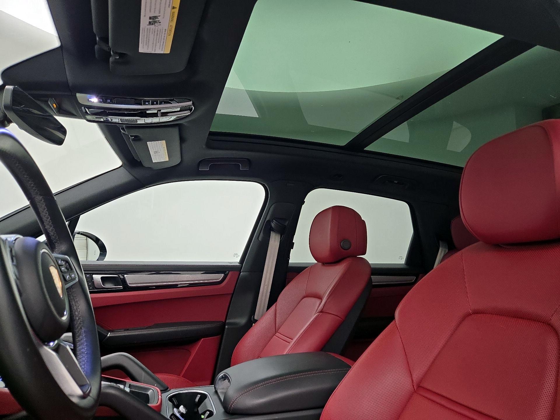 Thumbnail: 2023 Porsche Cayenne - 20