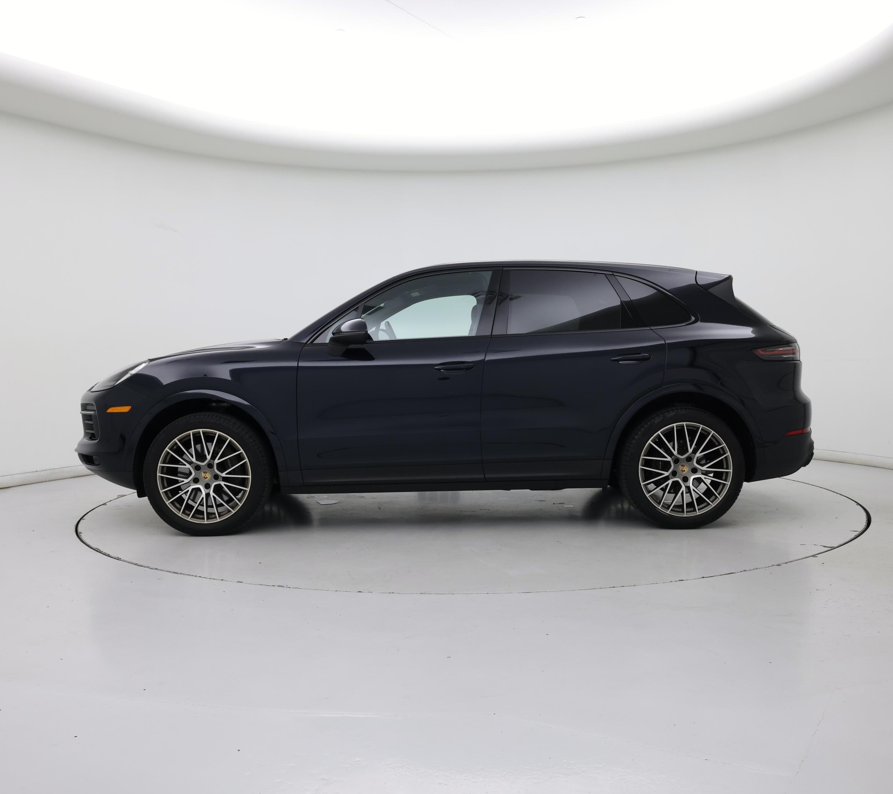 Thumbnail: 2023 Porsche Cayenne - 3