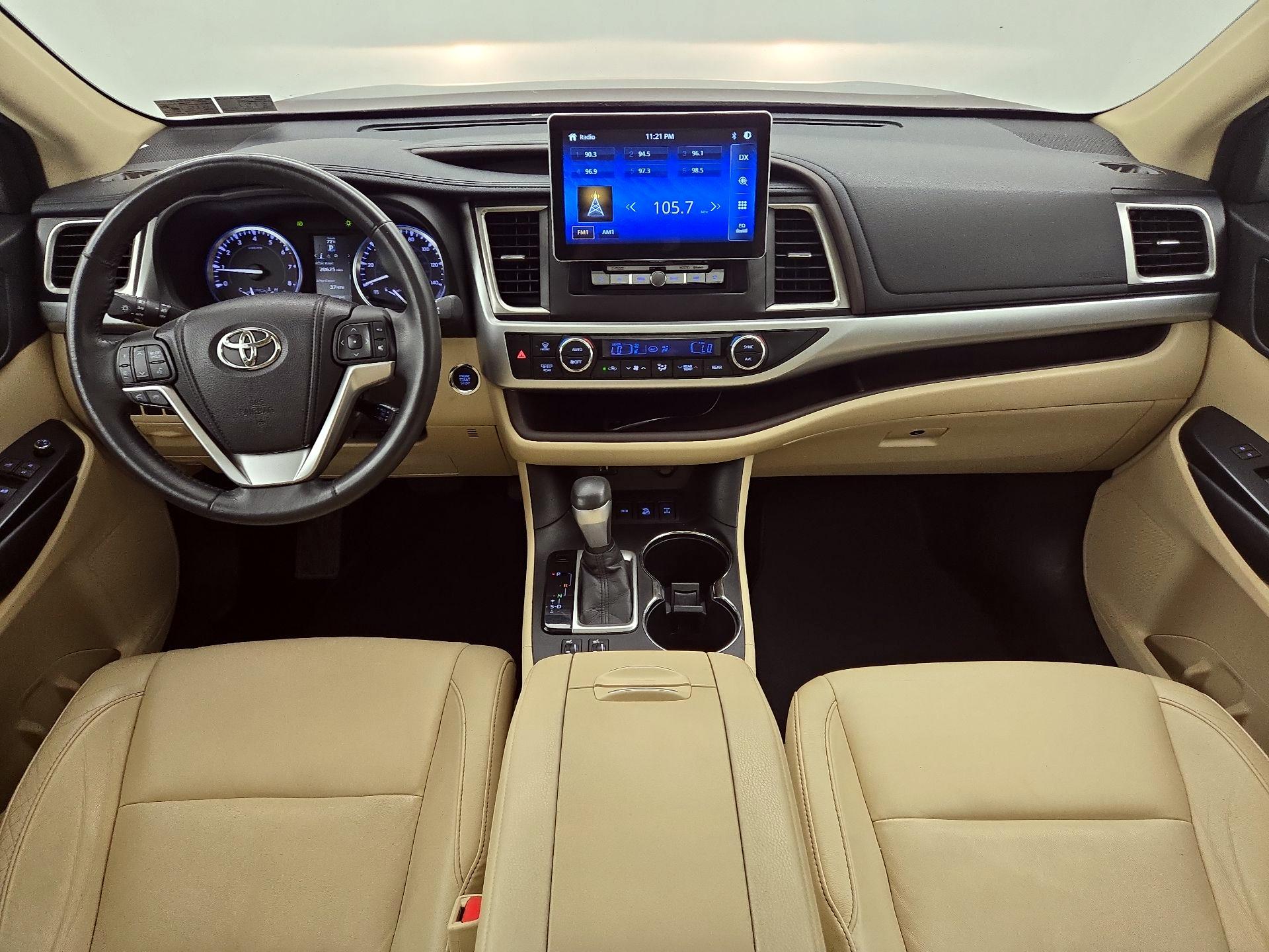 Thumbnail: 2014 Toyota Highlander - 9