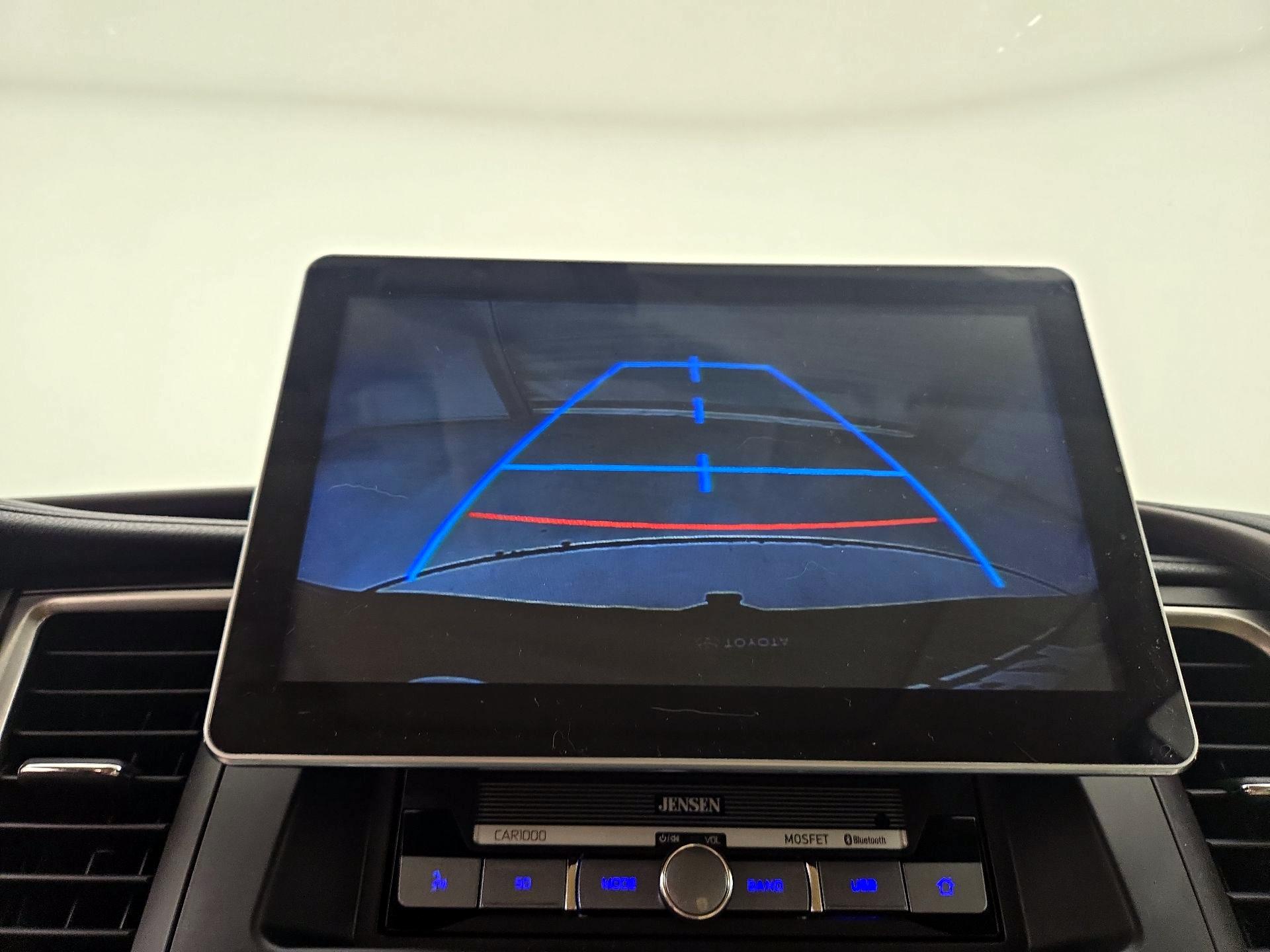 Thumbnail: 2014 Toyota Highlander - 15