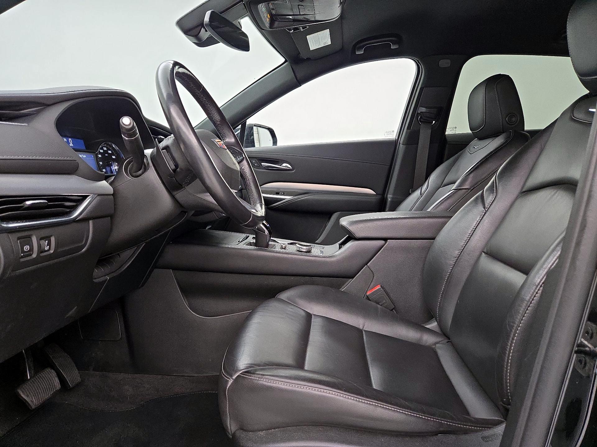 Thumbnail: 2021 Cadillac XT4 - 11