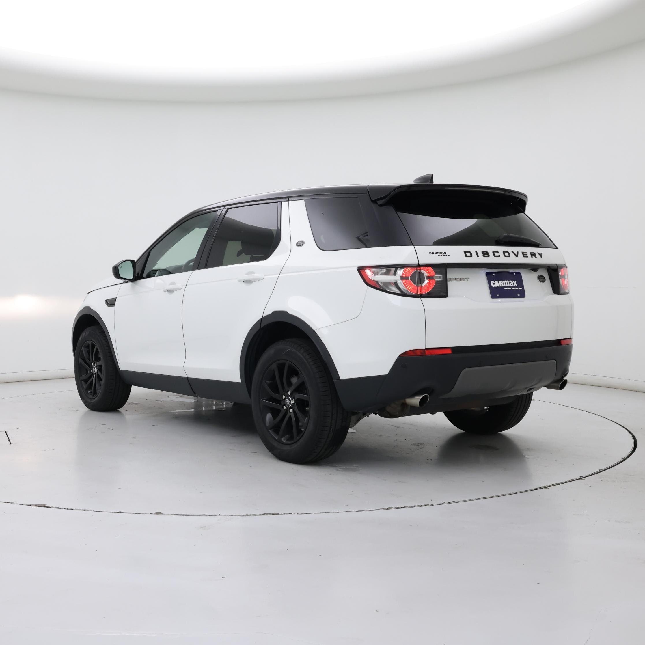 Thumbnail: 2019 Land Rover Discovery Sport - 2
