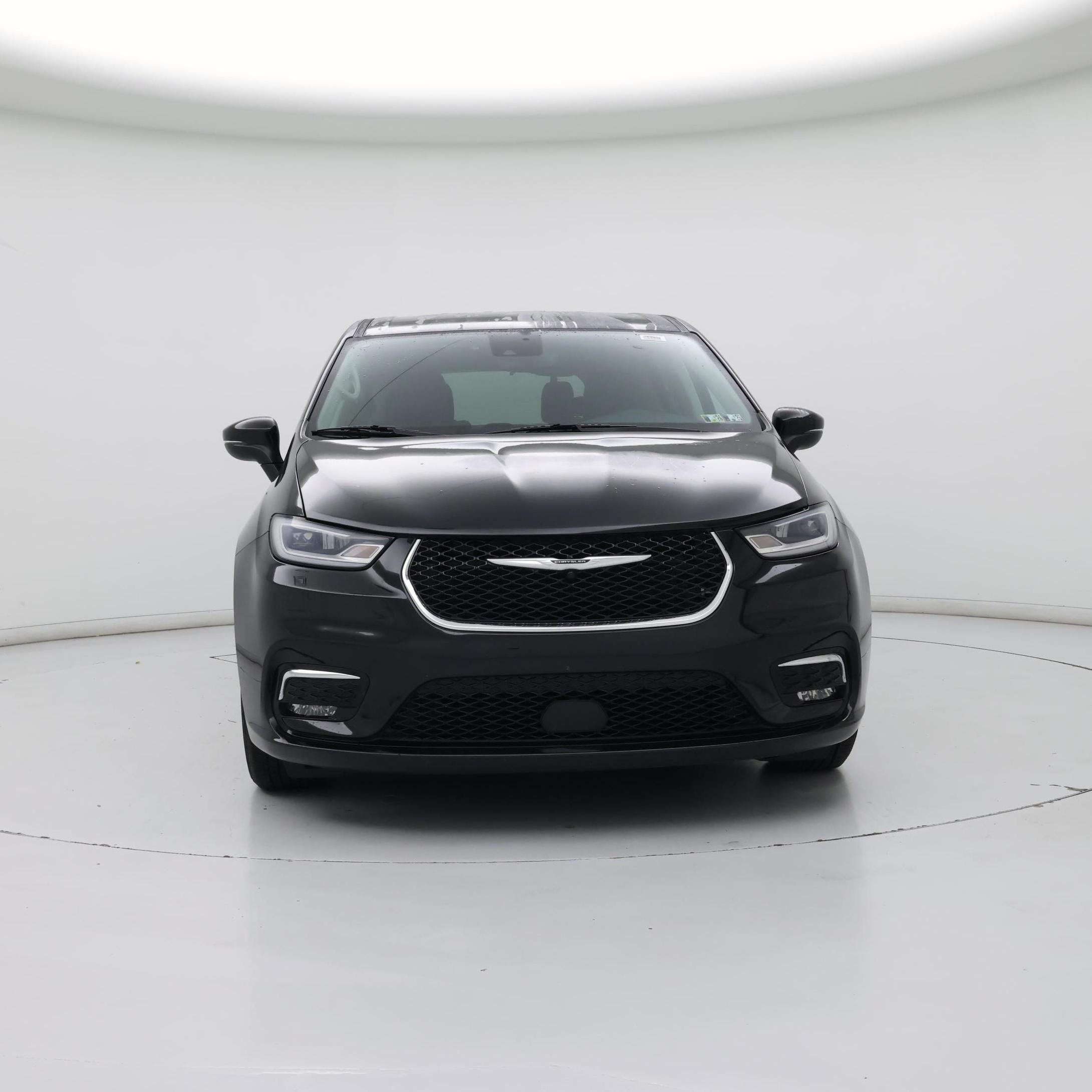 Thumbnail: 2023 Chrysler Pacifica - 5