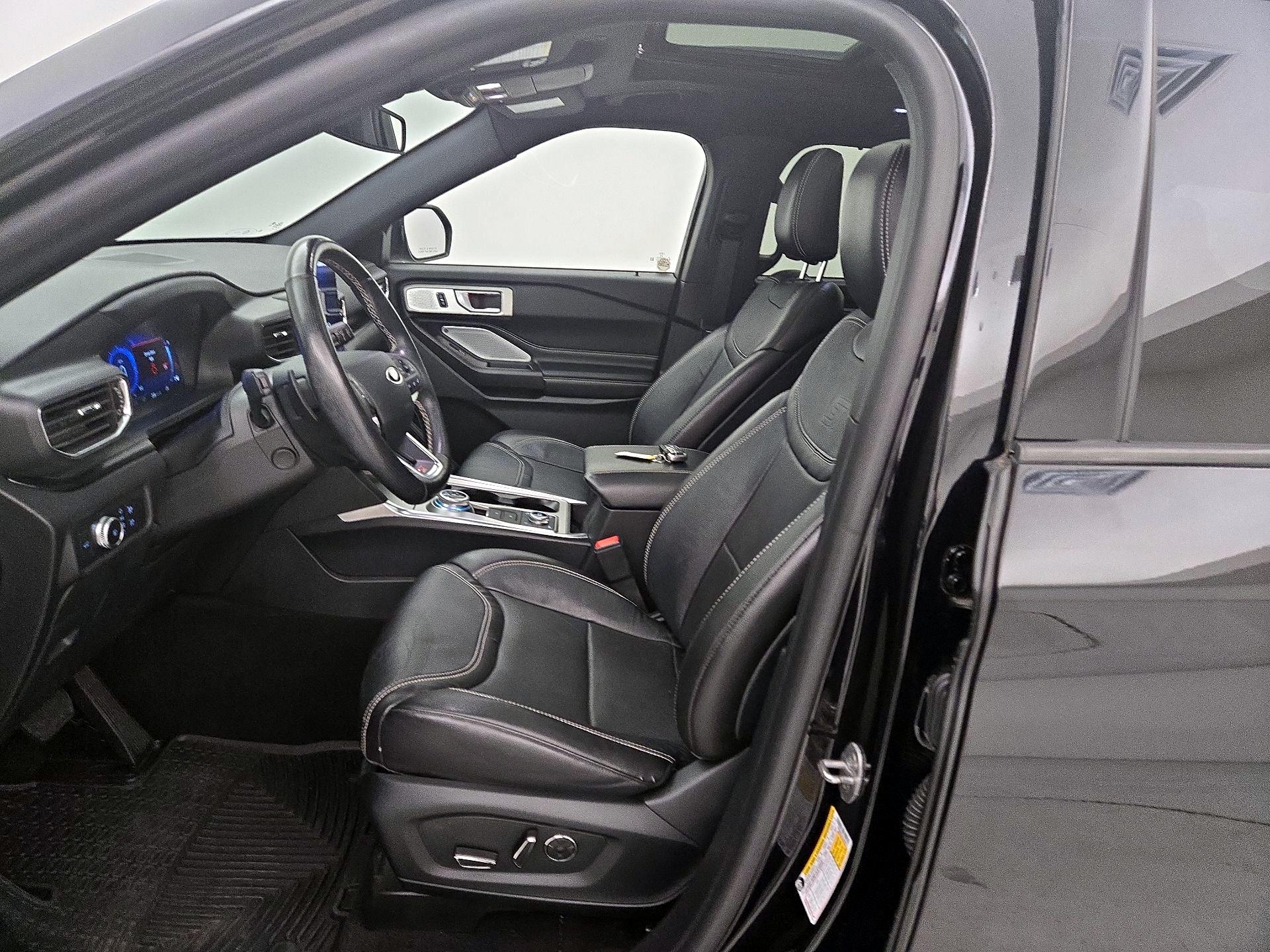 Thumbnail: 2020 Ford Explorer - 11