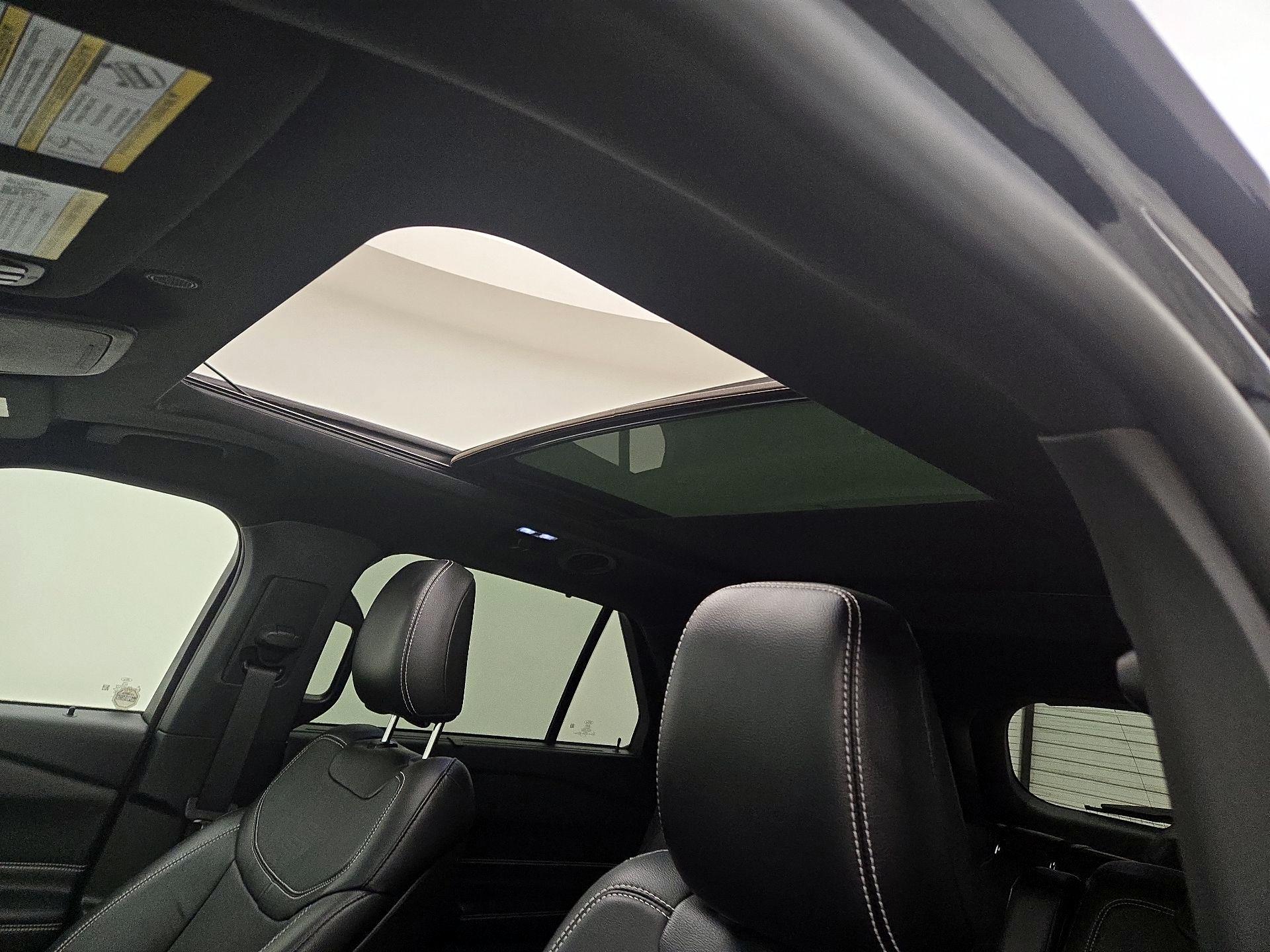 Thumbnail: 2020 Ford Explorer - 19