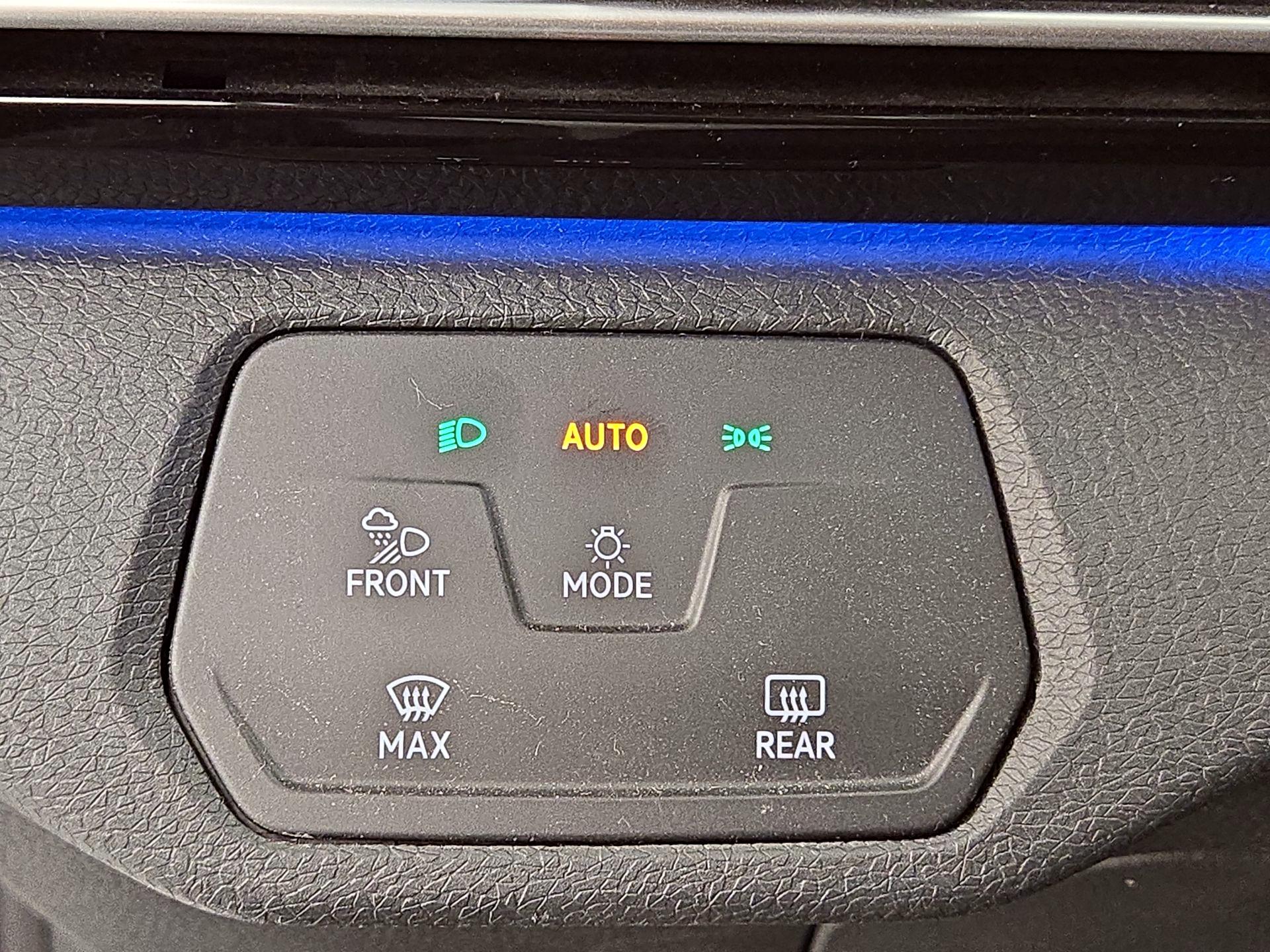 Thumbnail: 2021 Volkswagen ID.4 - 13