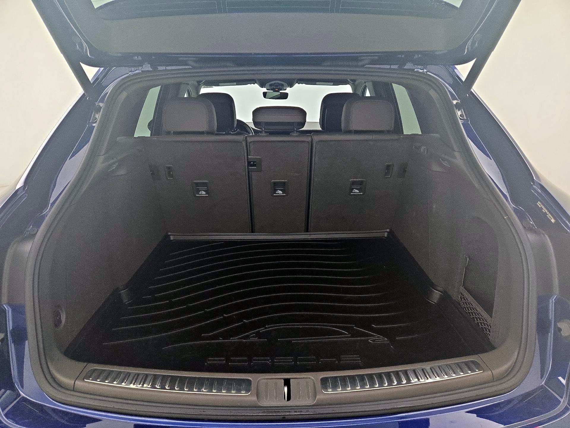 Thumbnail: 2024 Porsche Macan - 19