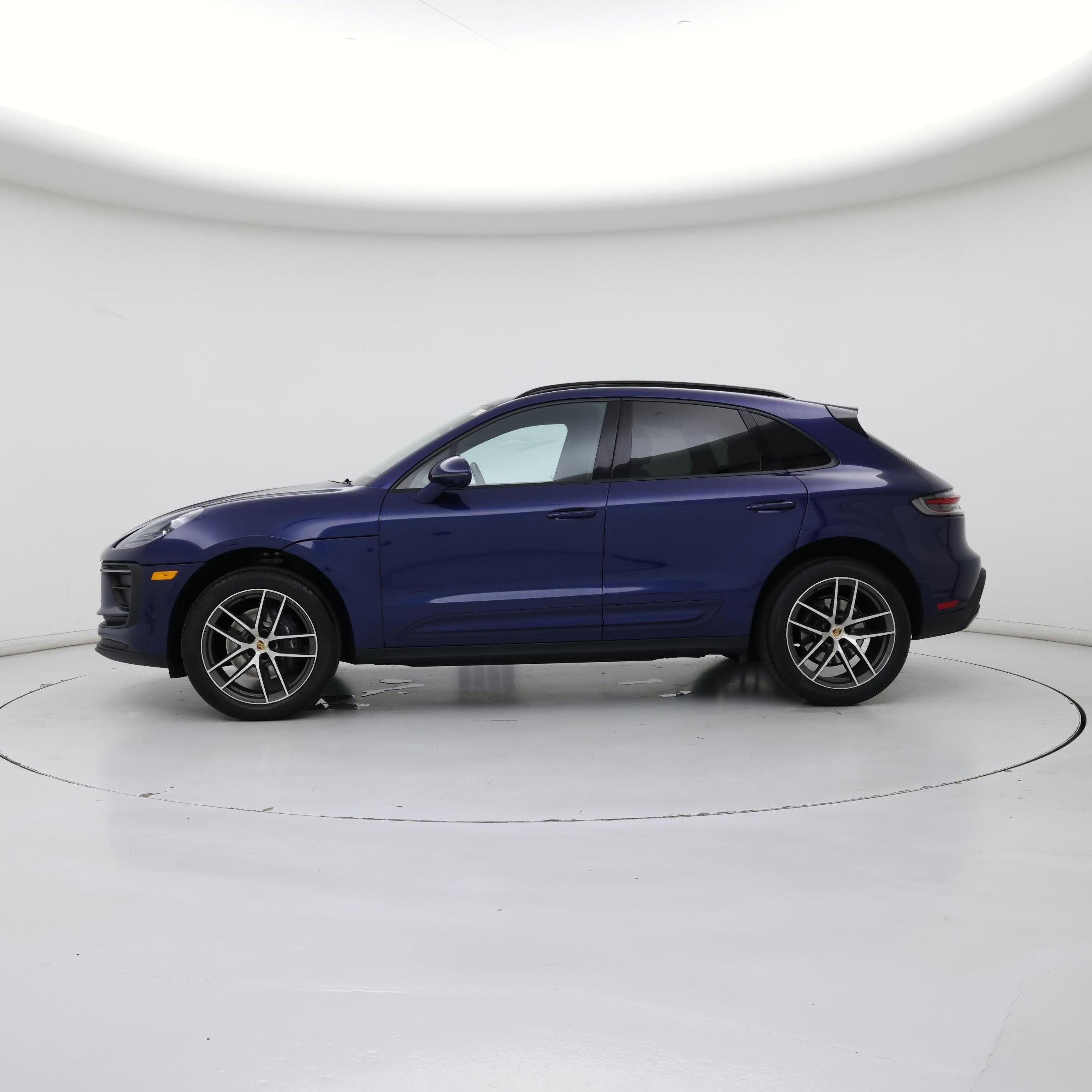 Thumbnail: 2024 Porsche Macan - 3