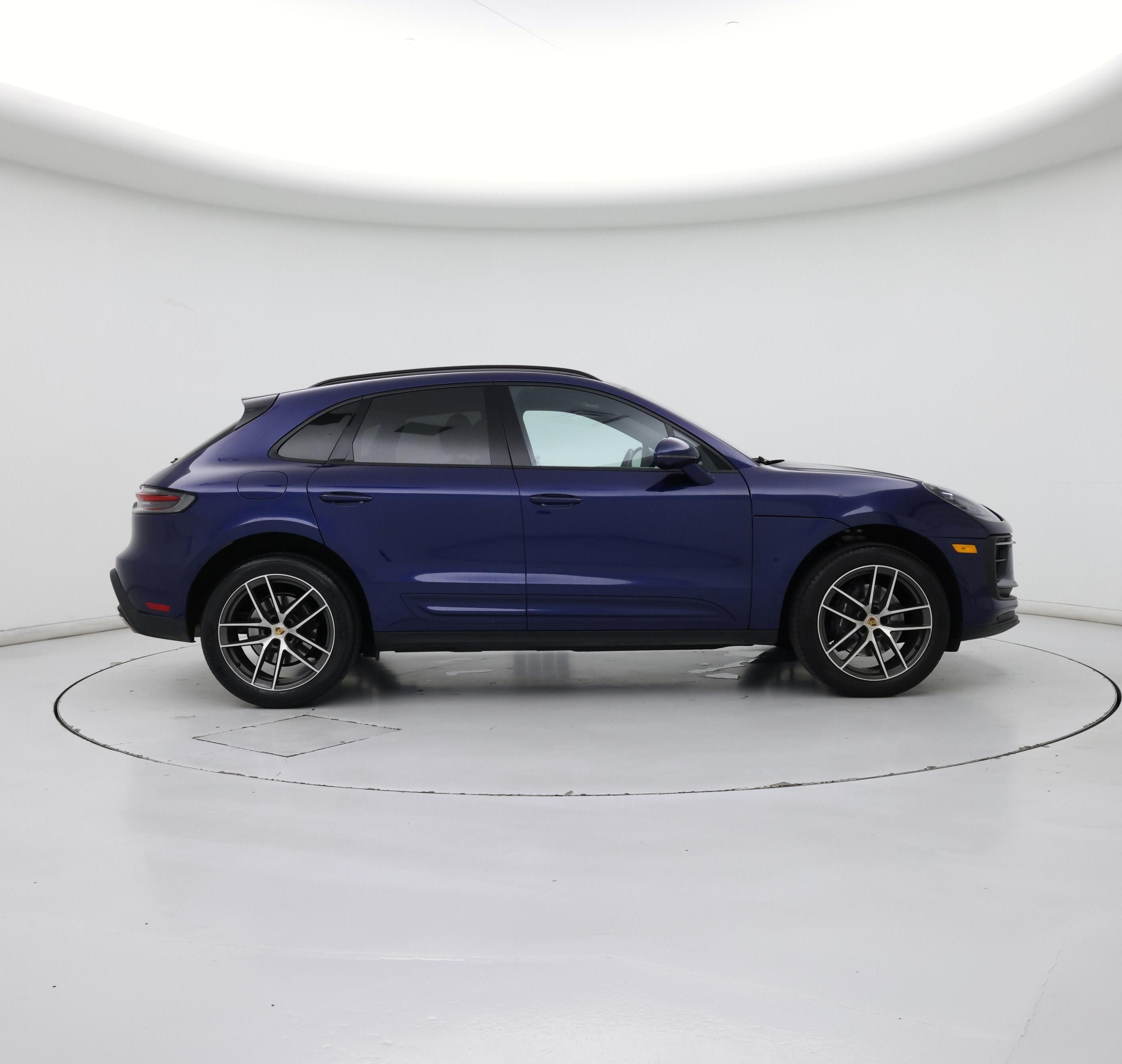 Thumbnail: 2024 Porsche Macan - 7