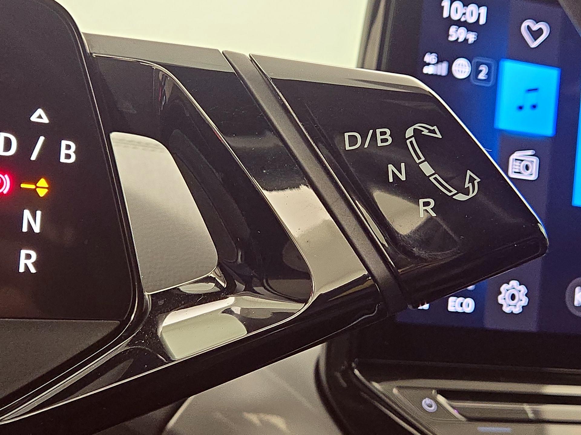 Thumbnail: 2023 Volkswagen ID.4 - 17