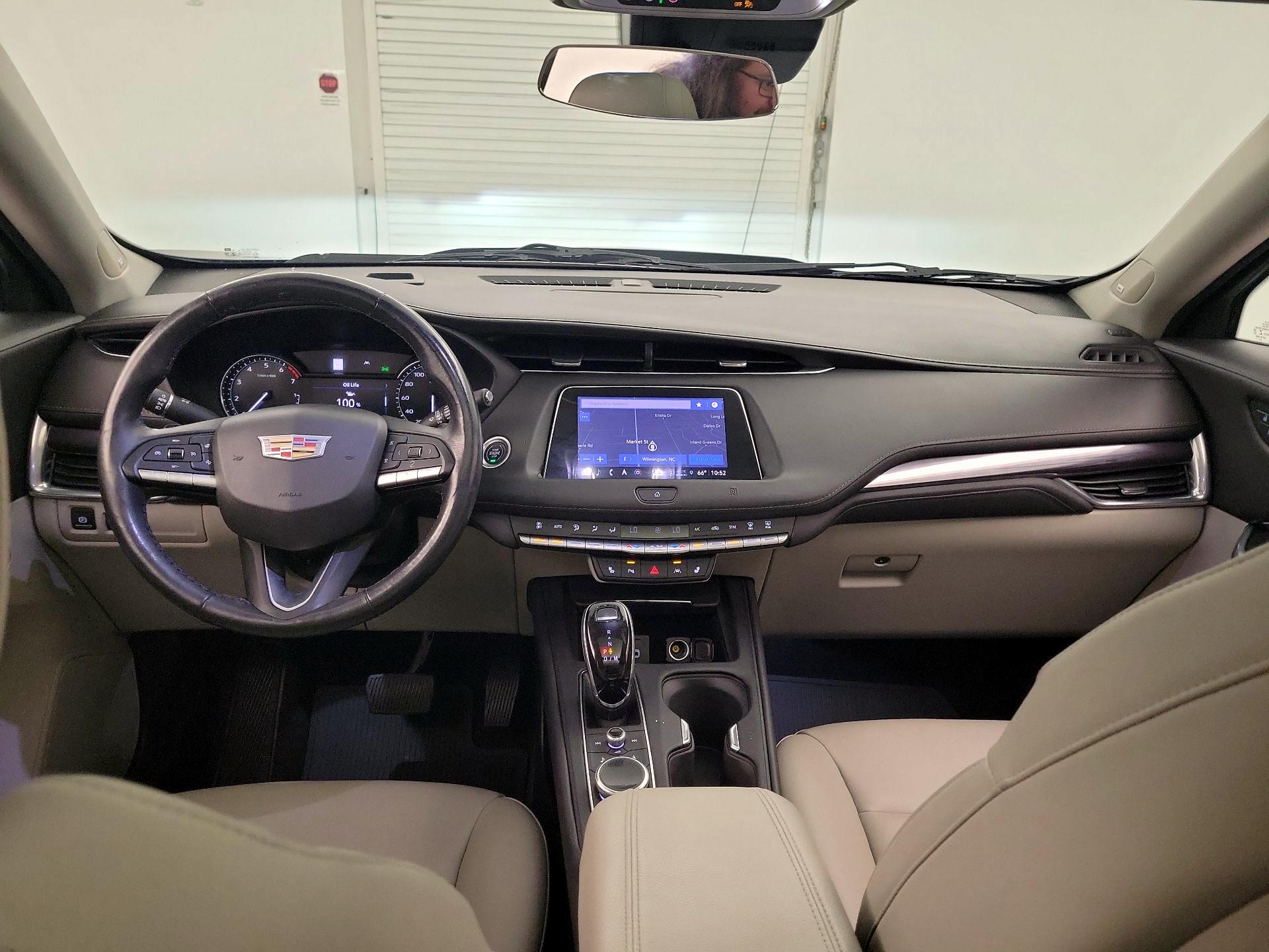 Thumbnail: 2021 Cadillac XT4 - 11