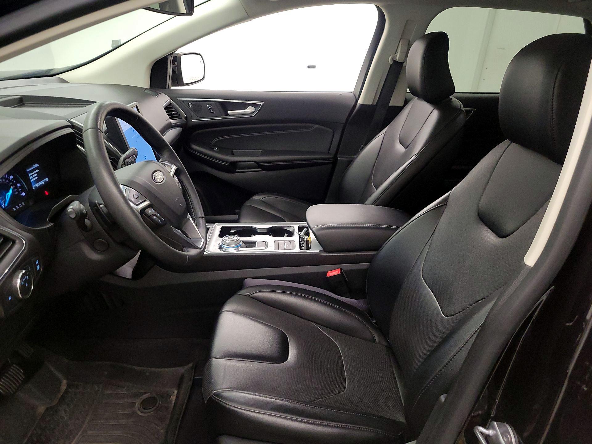 Thumbnail: 2022 Ford Edge - 11