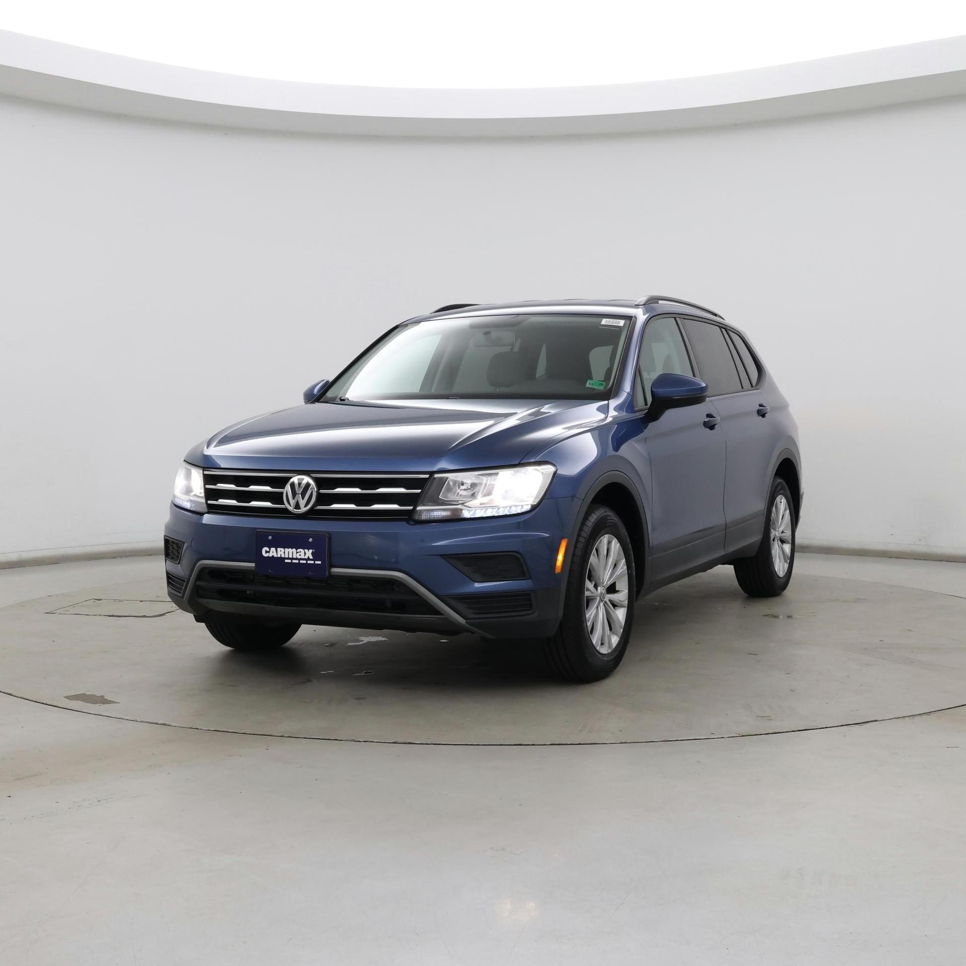 Thumbnail: 2020 Volkswagen Tiguan - 4
