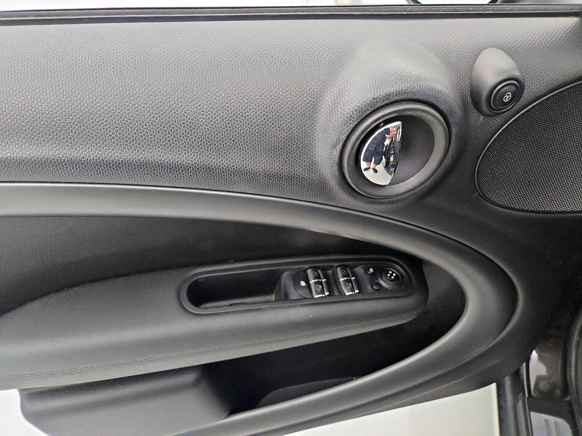 Thumbnail: 2016 MINI Cooper Countryman - 12