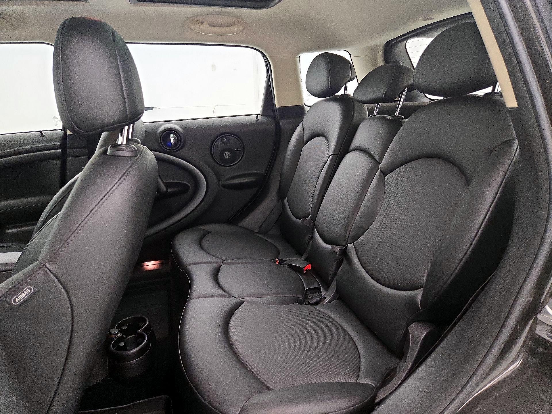 Thumbnail: 2016 MINI Cooper Countryman - 18
