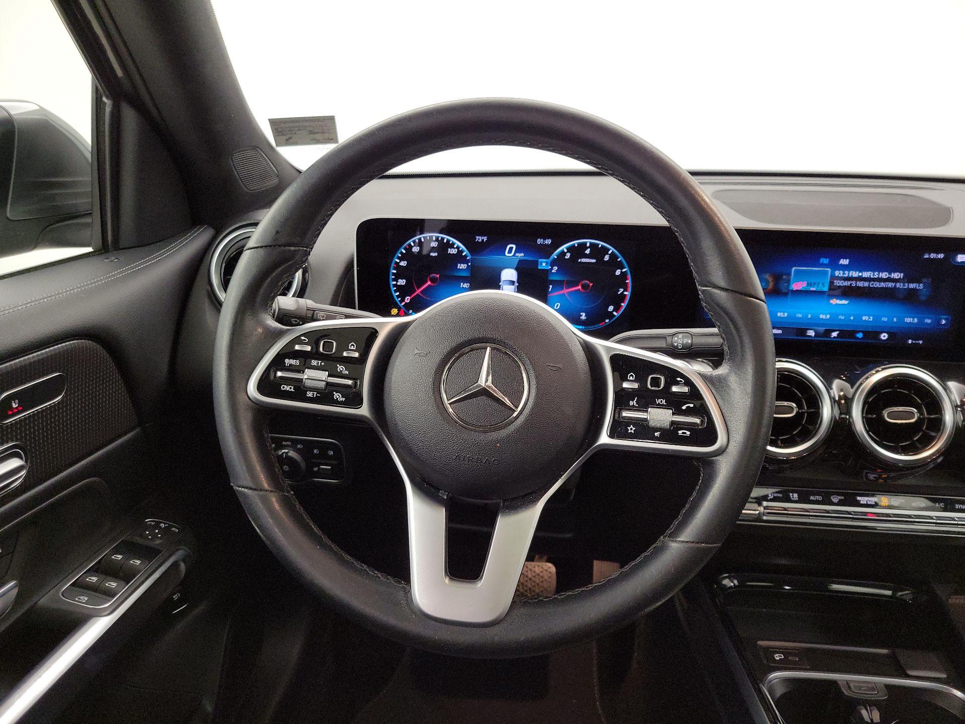 Thumbnail: 2021 Mercedes-Benz GLB - 10