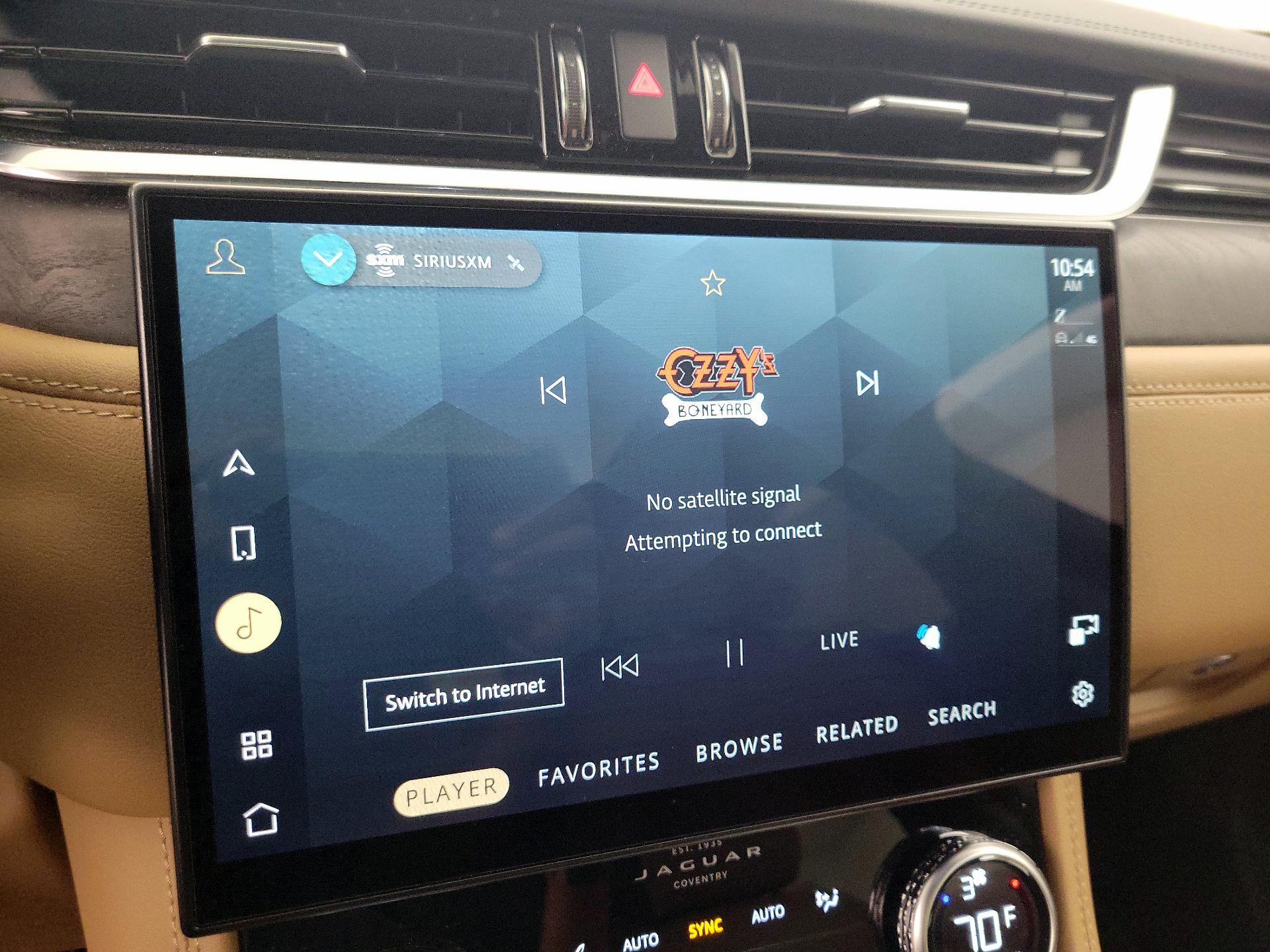 Thumbnail: 2022 Jaguar F-Pace - 16