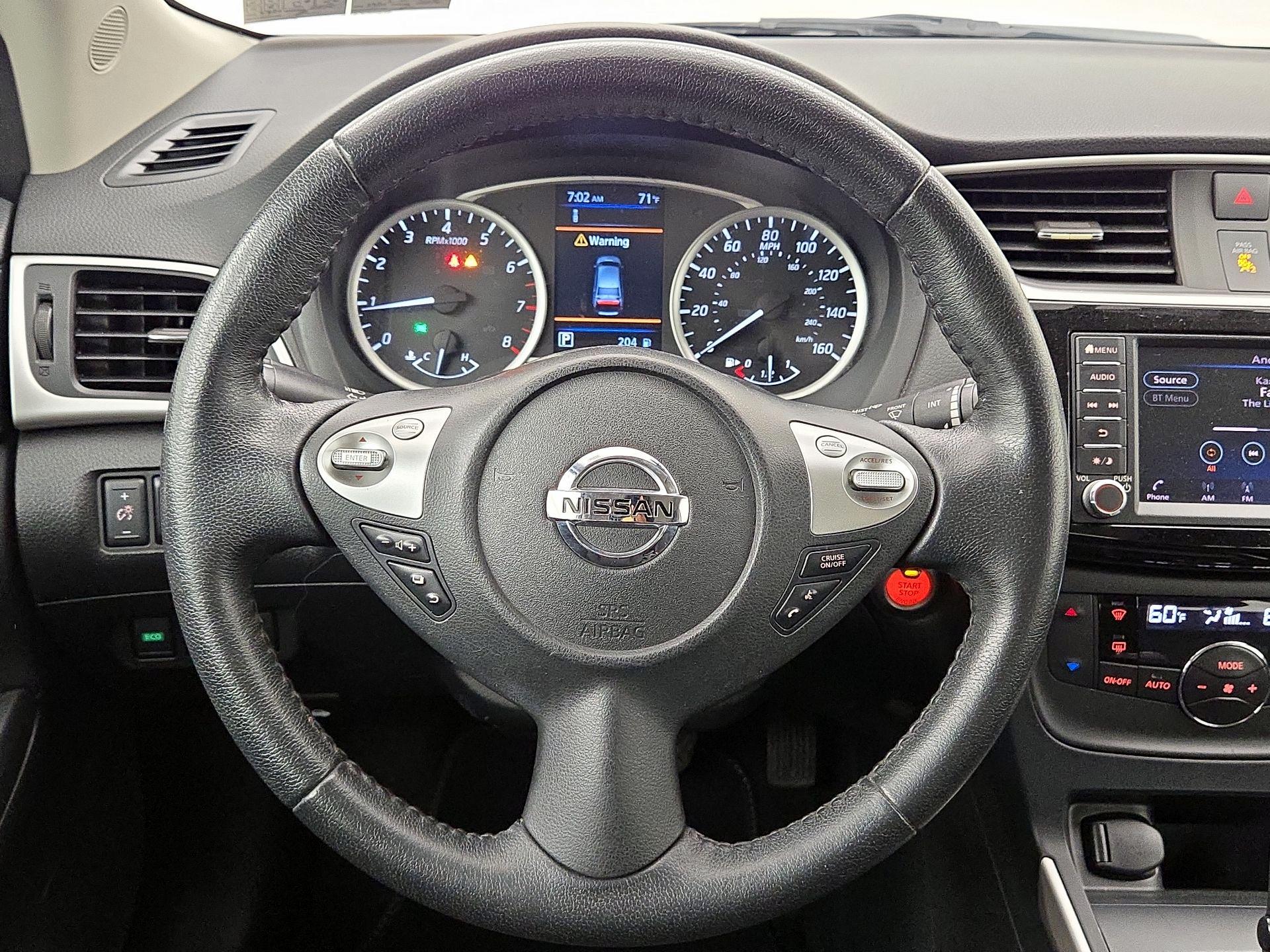 Thumbnail: 2019 Nissan Sentra - 10