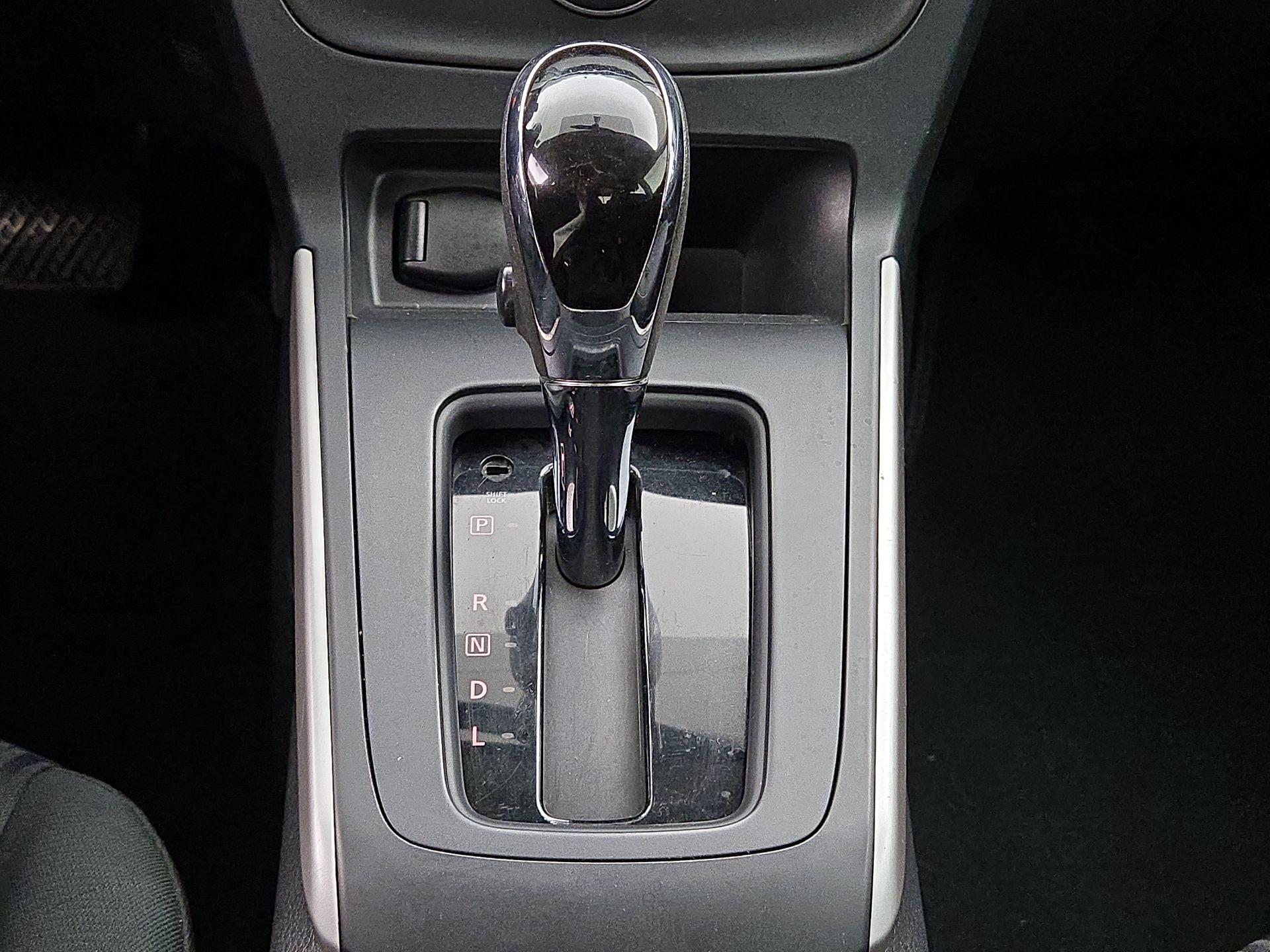 Thumbnail: 2019 Nissan Sentra - 17